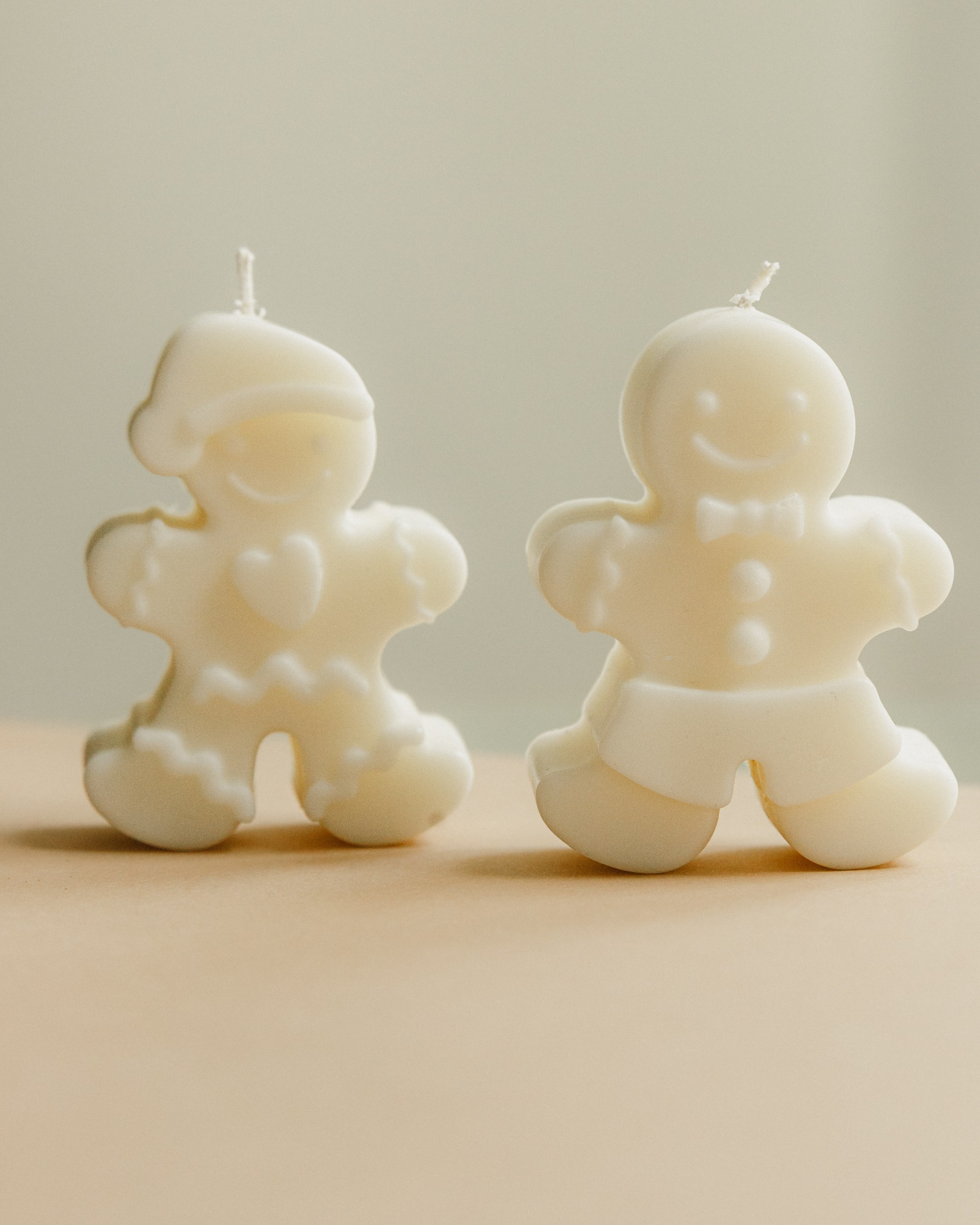 Candles | insta content. Kaja | fotograf we Wrocławiu | ludzie i psy