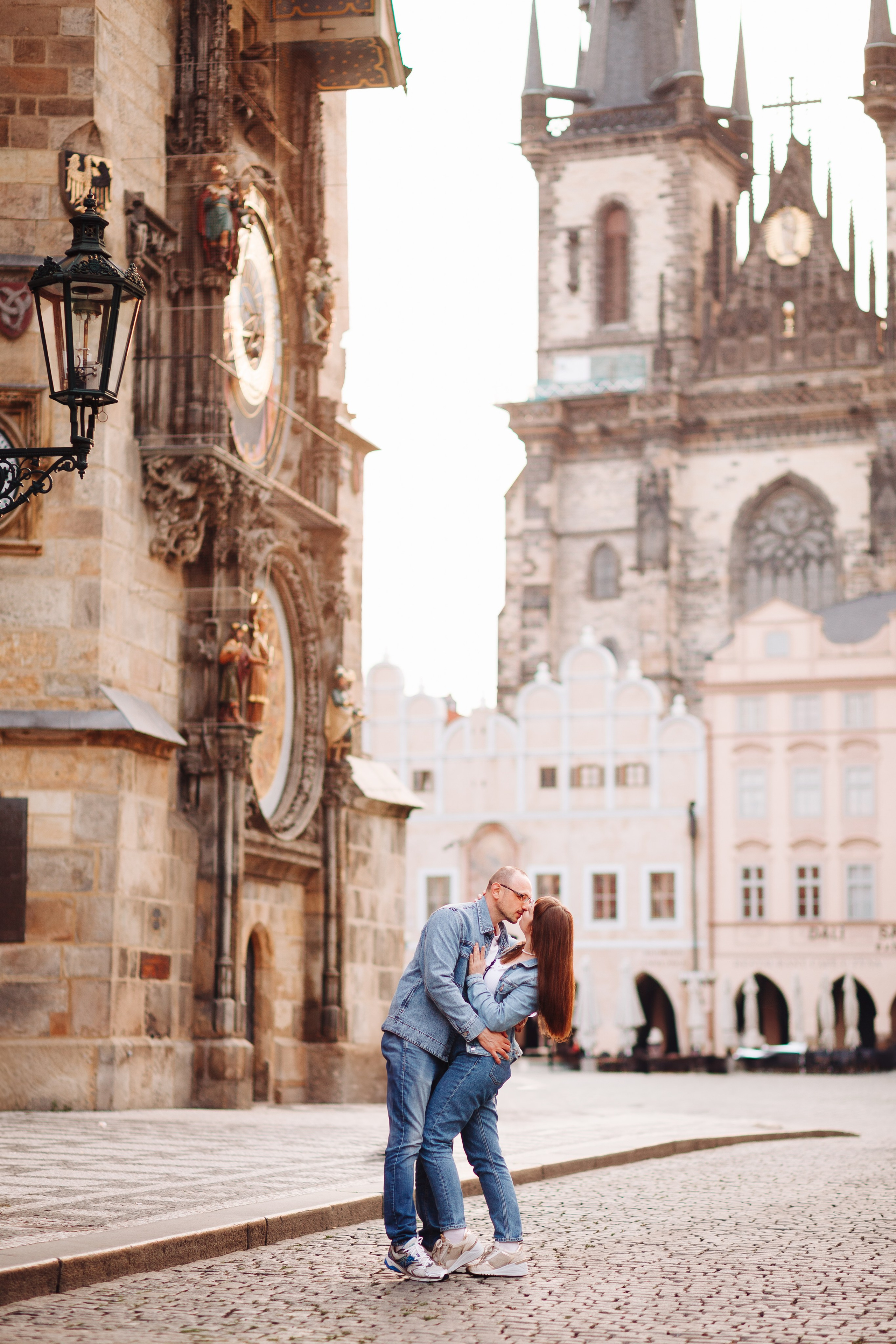 Anya. Photographer in Prague for tourists