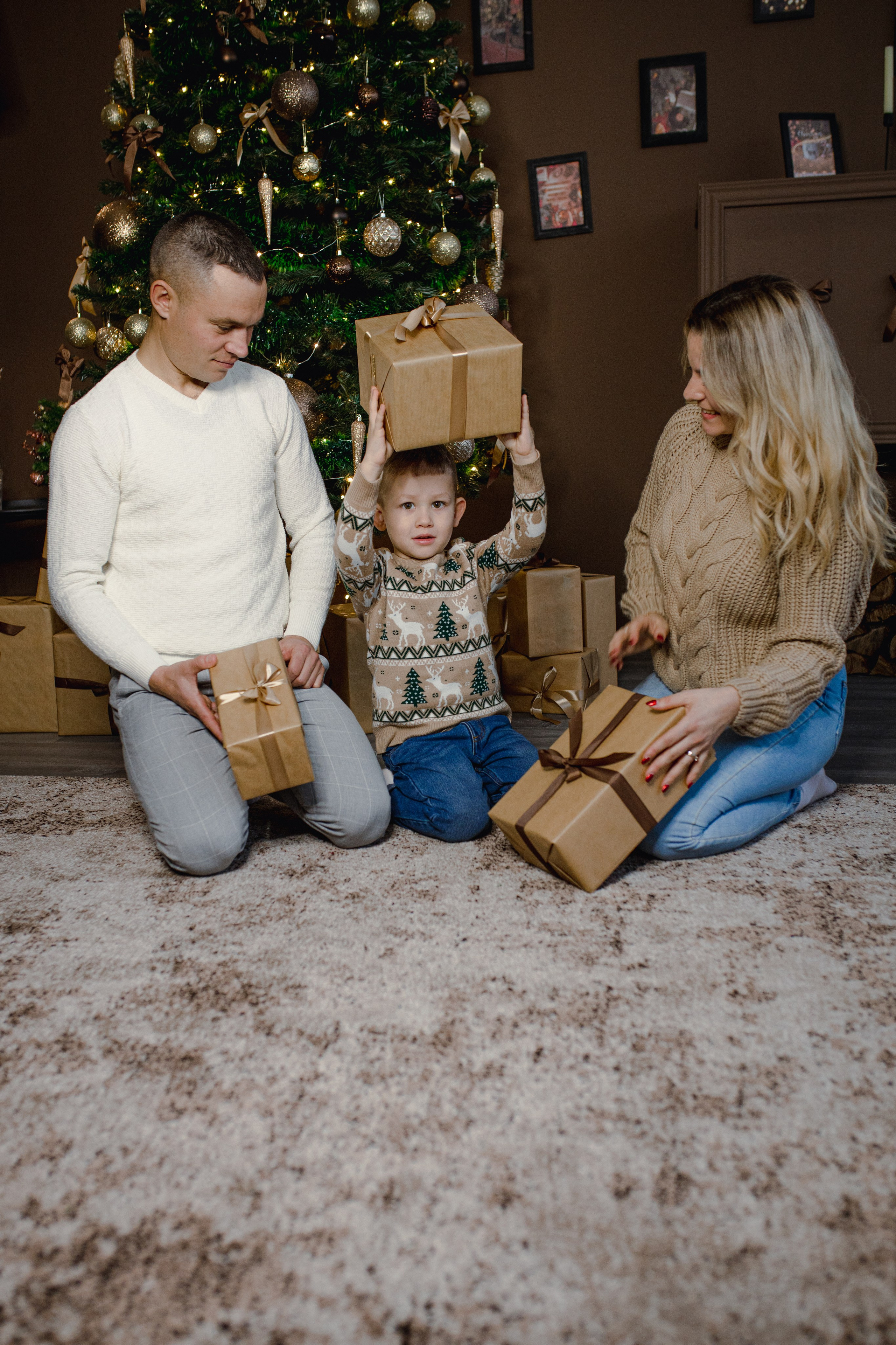 Familia Amari. Fotograful evenimentului tău