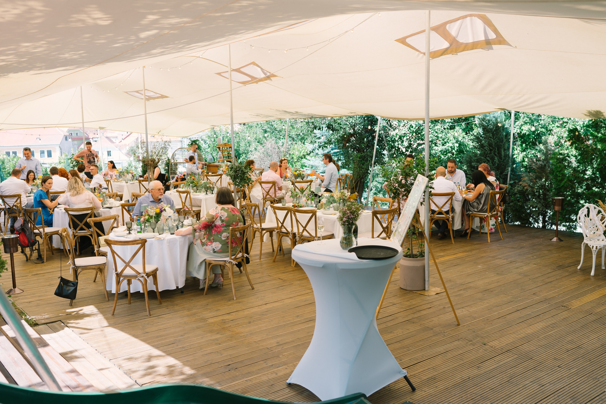 Fotografie de Eveniment Brașov: Povești Vizuale | Mădălina Beda. Madalina Beda- Artist vizual, fotograf, doula la nastere, consultant babywearing Brasov si in toata tara