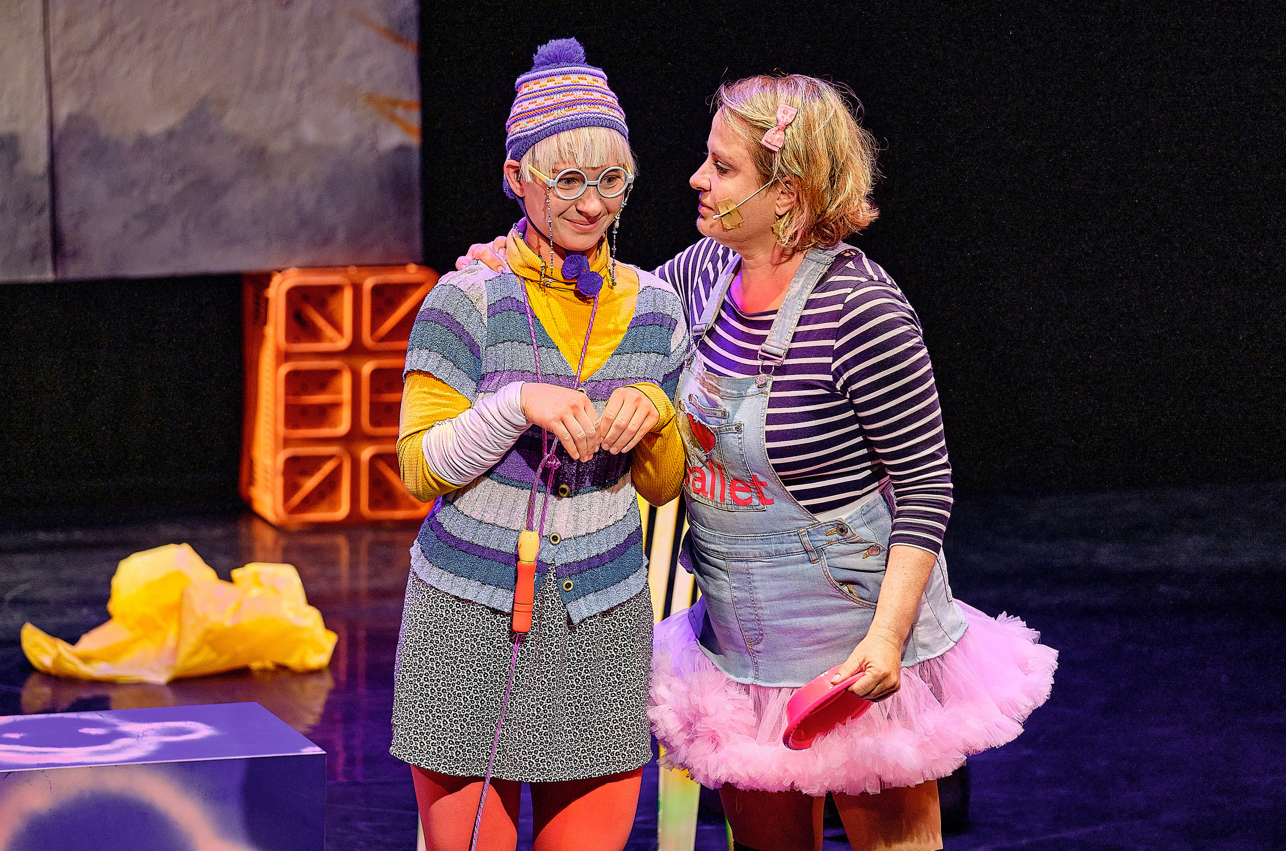 Theatre Inoi. Tel Aviv. Middle East Photo Agency — Weddings, Bar & Bat Mitzvahs, Brit Milah, Theater, Magnets, Portraits