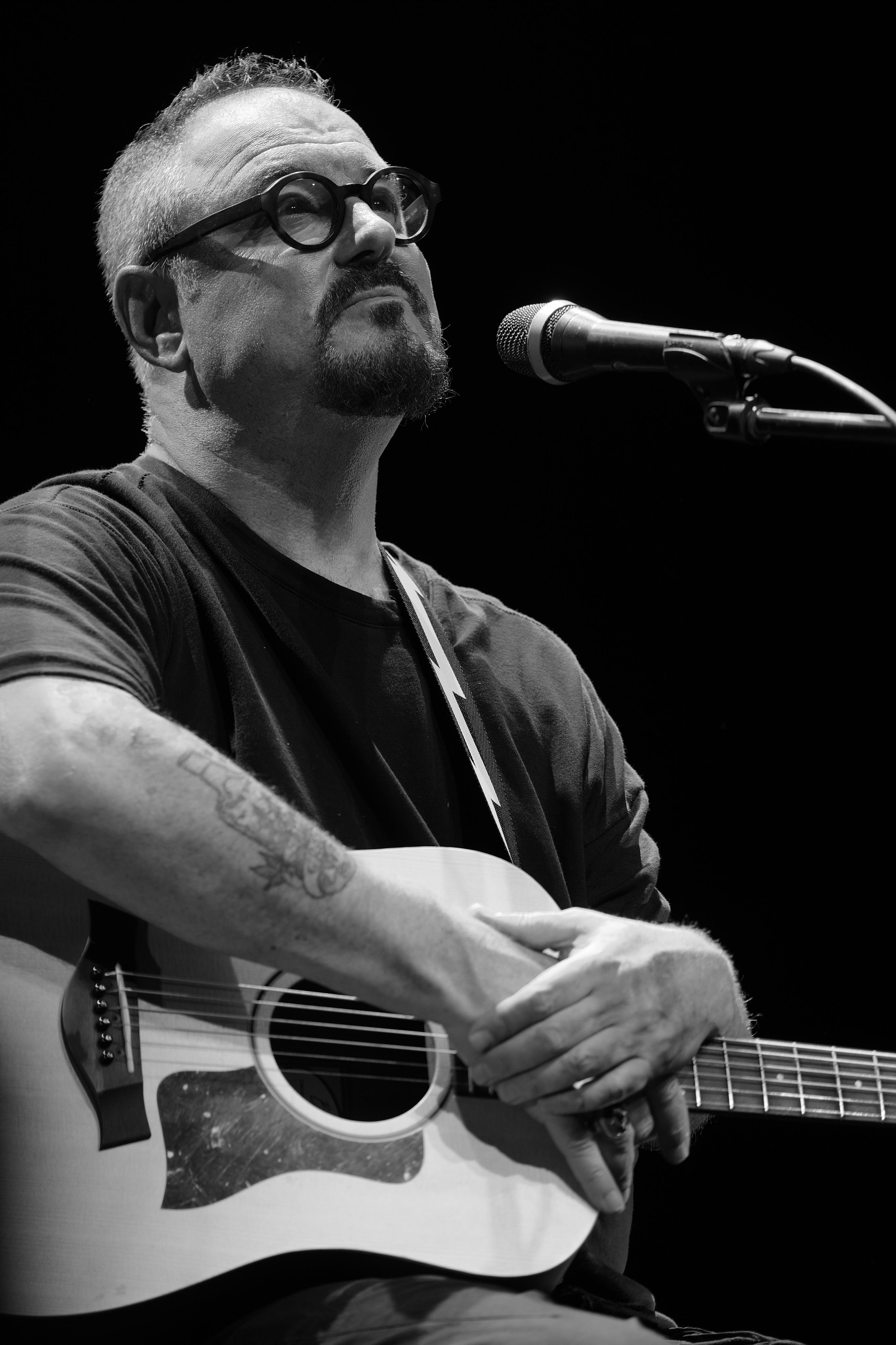 Maxim Leonidov. Middle East Photo Agency — Weddings, Bar & Bat Mitzvahs, Brit Milah, Theater, Magnets, Portraits