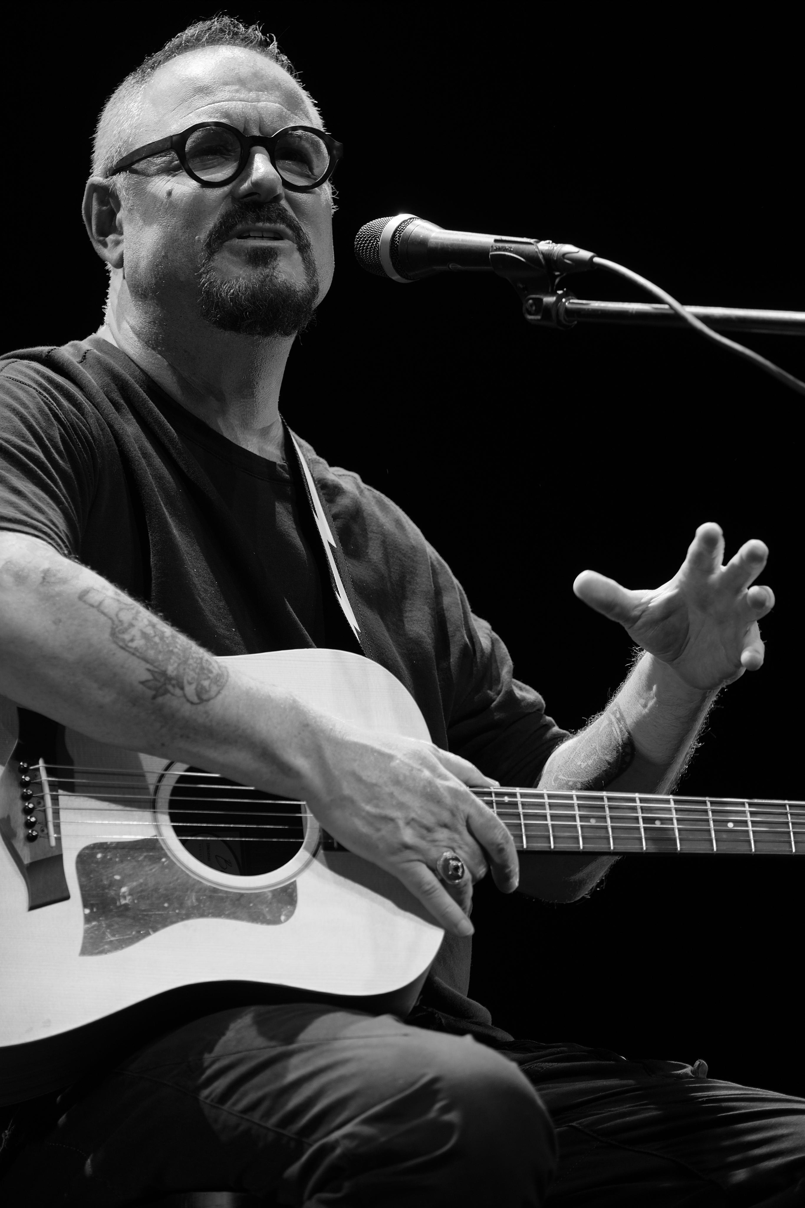 Maxim Leonidov. Middle East Photo Agency — Weddings, Bar & Bat Mitzvahs, Brit Milah, Theater, Magnets, Portraits