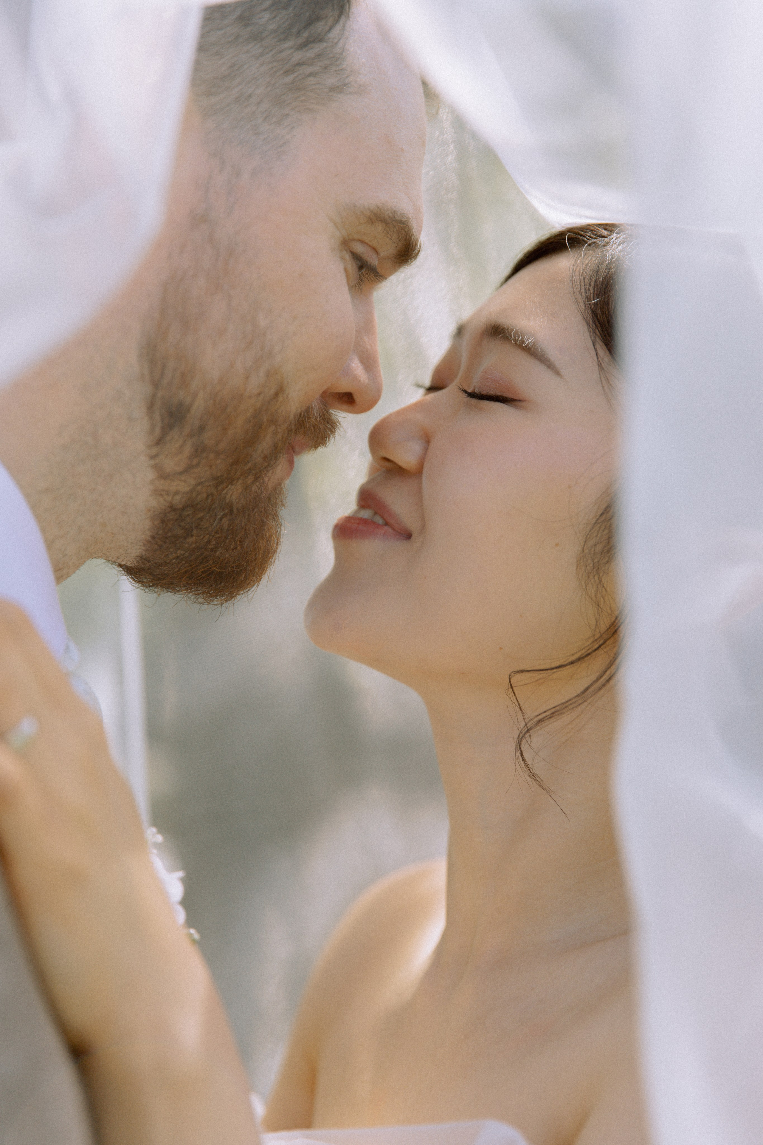 The two of us. Warm family & Wedding stories