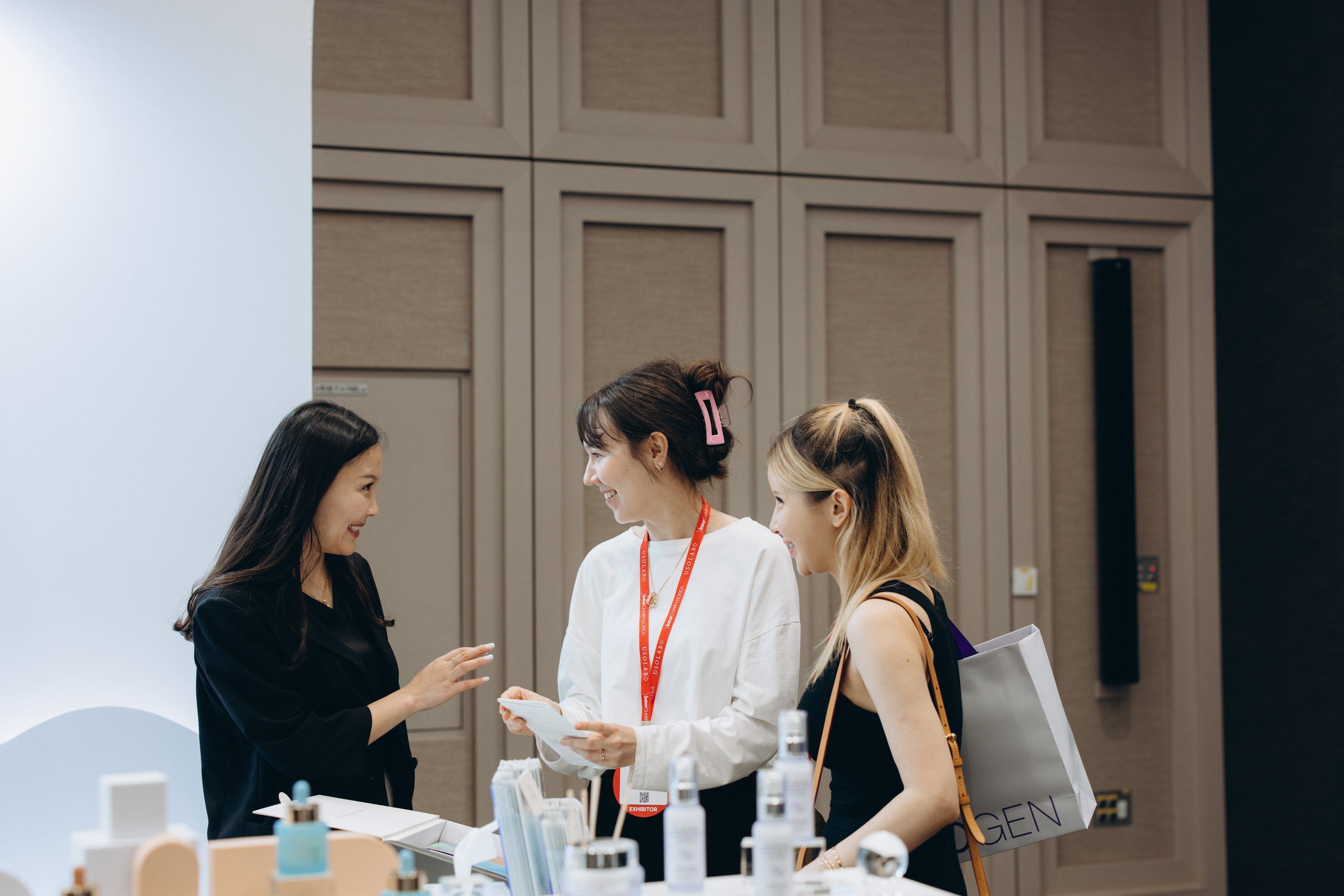 Inter charm Korea 2024 (ELSYM8). Portrait photographer in South Korea Olga Lian