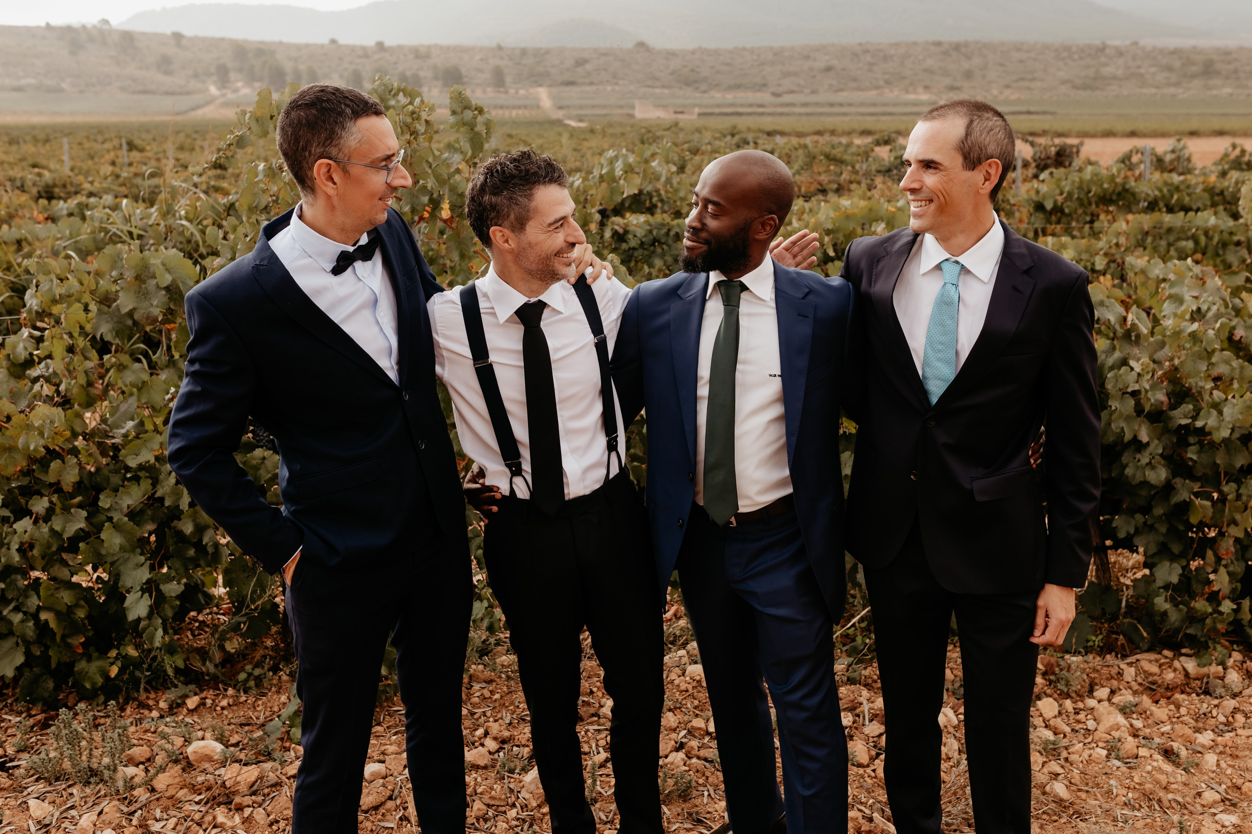 Boda en Bodegas Francisco Gómez Villena Inés y Alex - Ramoné Fotografía. Ramoné Fotografía · Fotógrafo de Bodas en Alicante, Murcia y Valencia | Reportaje Natural y Documental