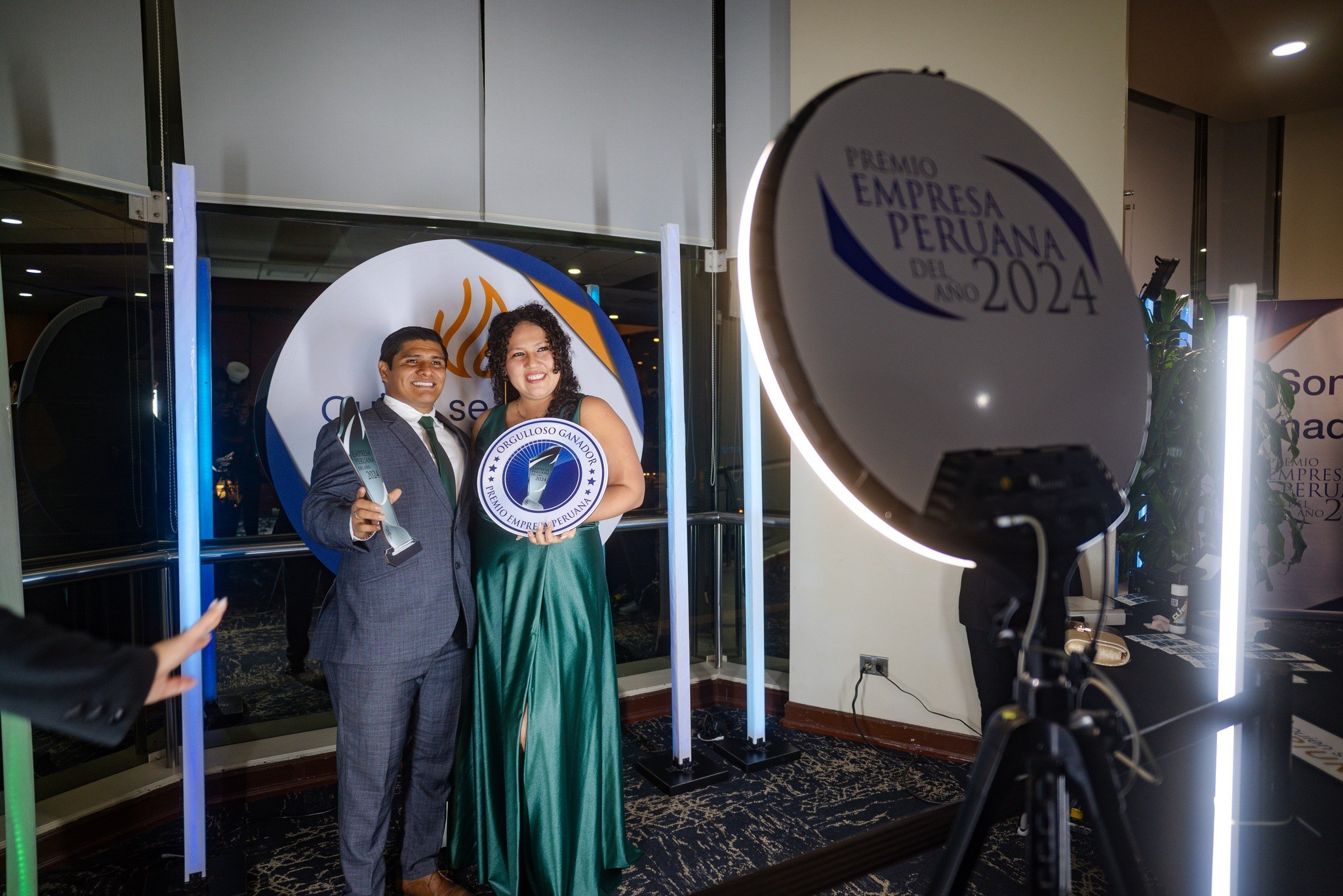 Corporativos. César Sifuentes - Fotógrafo