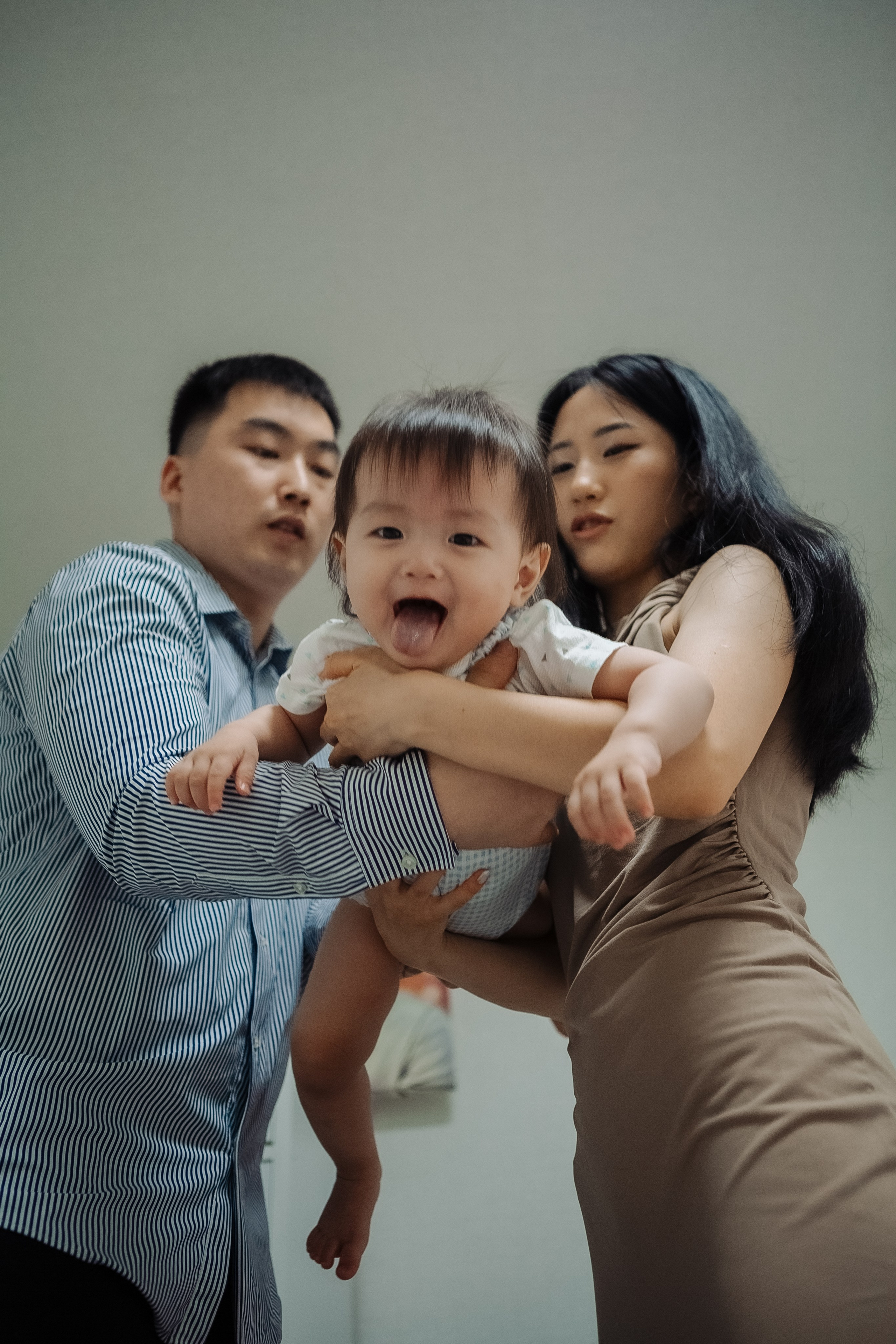 Тео дома и в ресторане. Фотограф беременности, ньюборн и годовасиков в Корее Жанна Хан