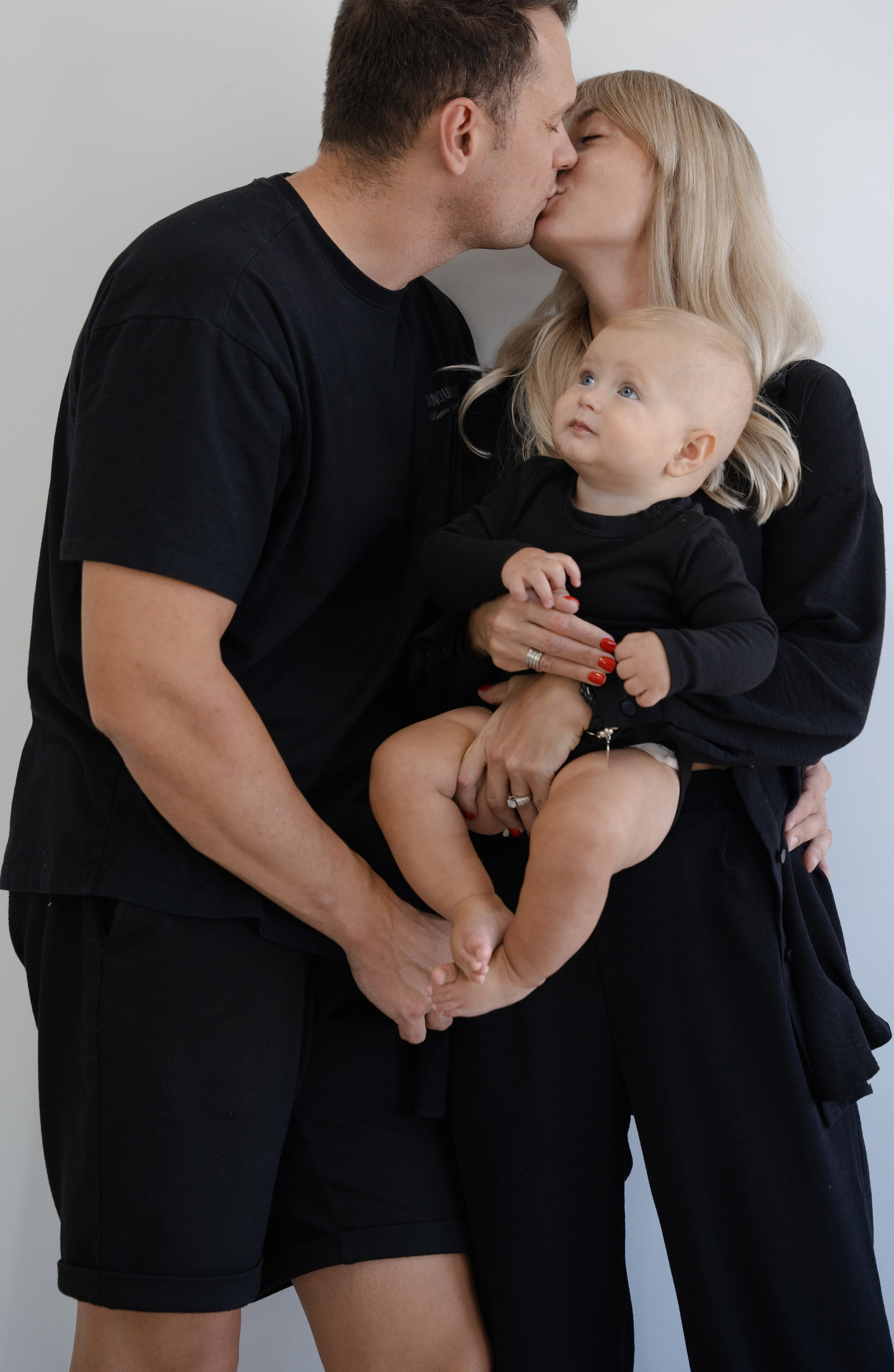 Santa Monica family photographer. Los Angeles family photographer. Family photoshoot. Family photographer. Family photoshoot. 