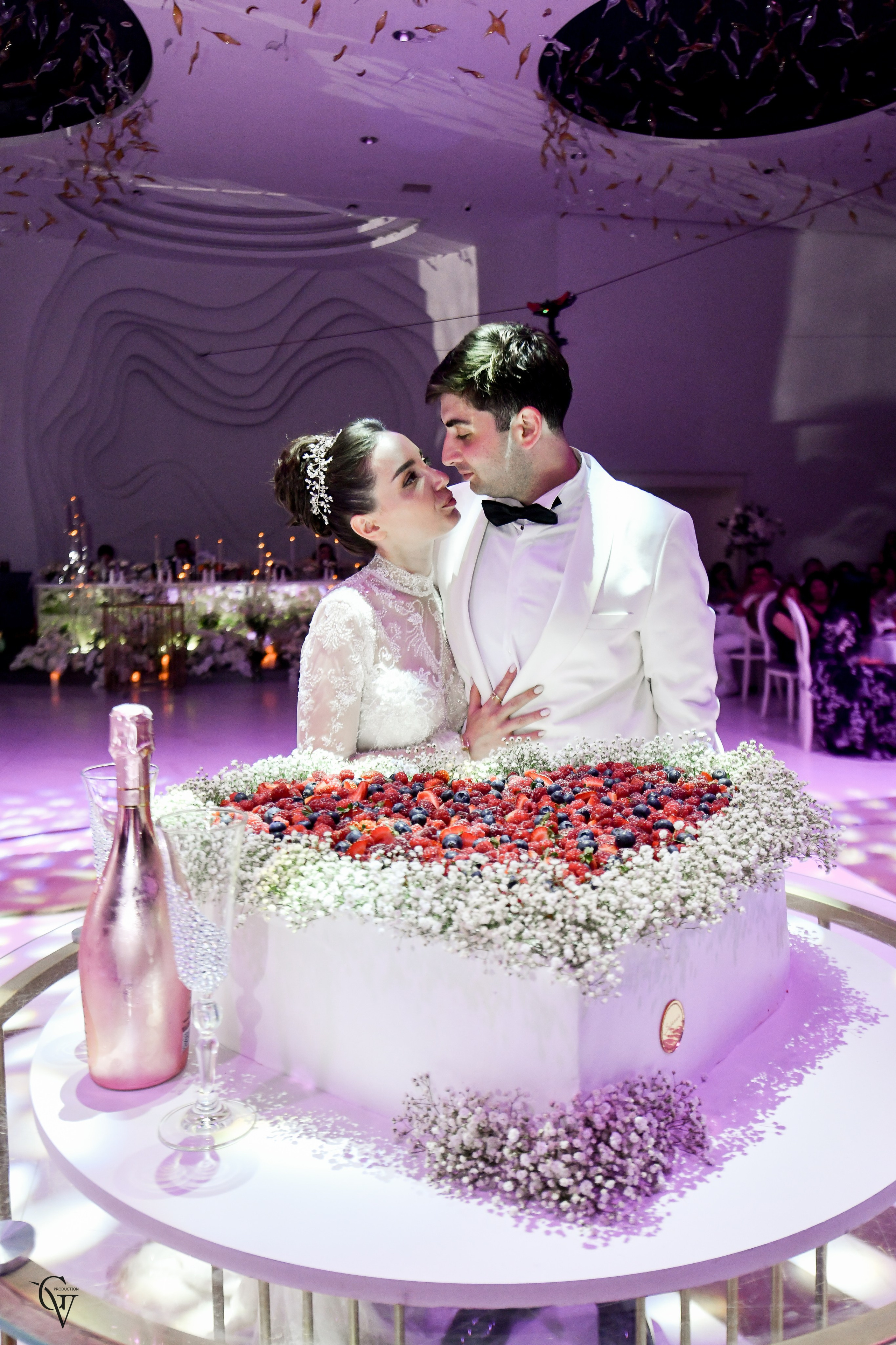 Armen & Milen. Wedding photos and video shooting in Armenia and all over the world!!! Photographer in Yerevan