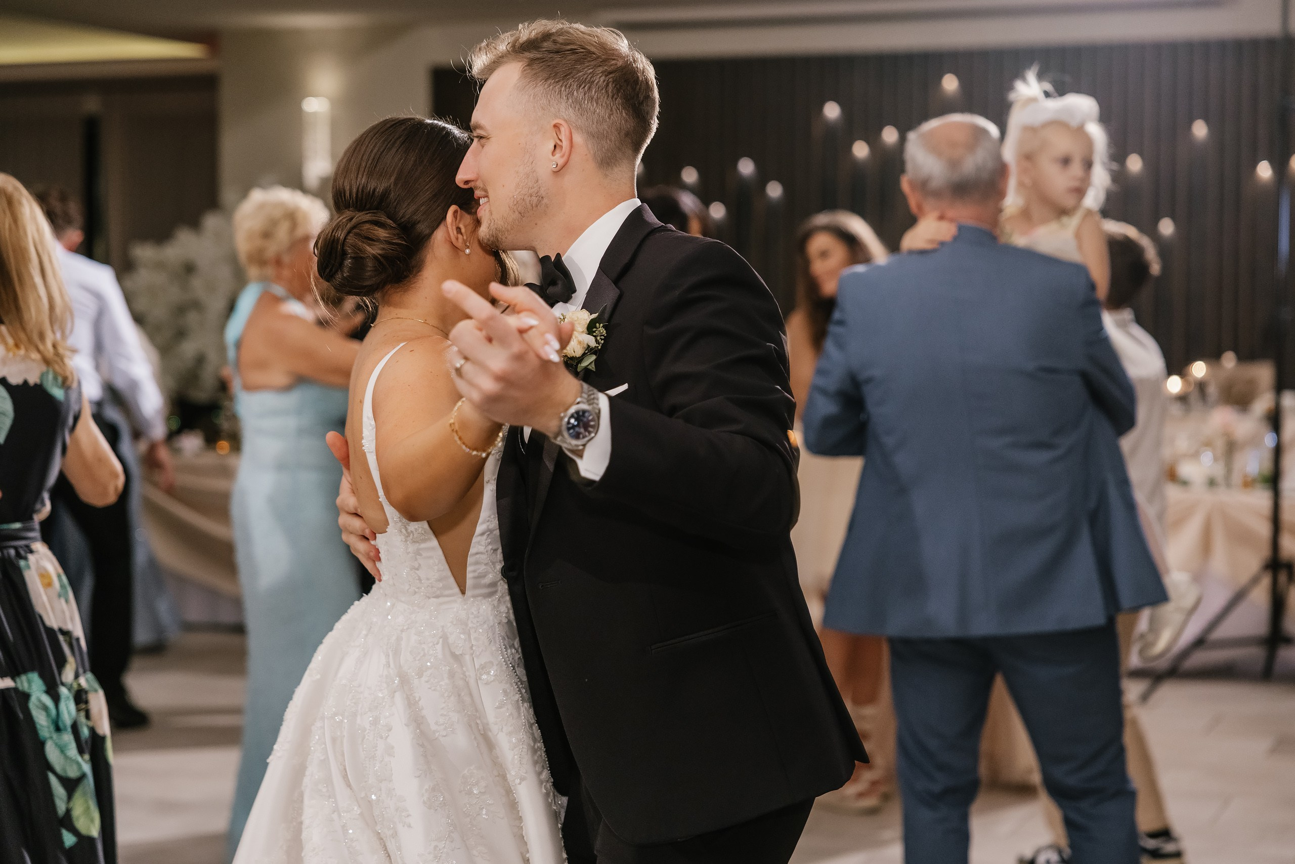 09.06.2025 Wedding. Wedding family event photographer in Chicago Nick Yushevich