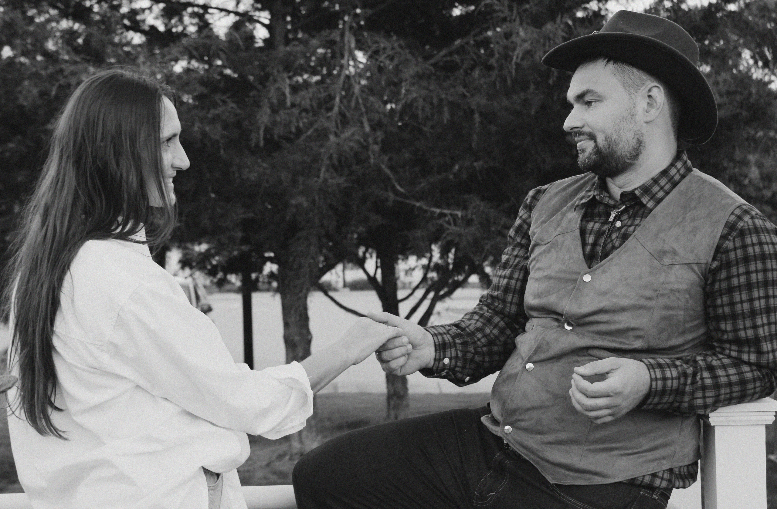 Texas Countryside Family Photoshoot in Cowboy Style. Lana Petrychenko — Portrait & Family Photographer. Valencia, Spain