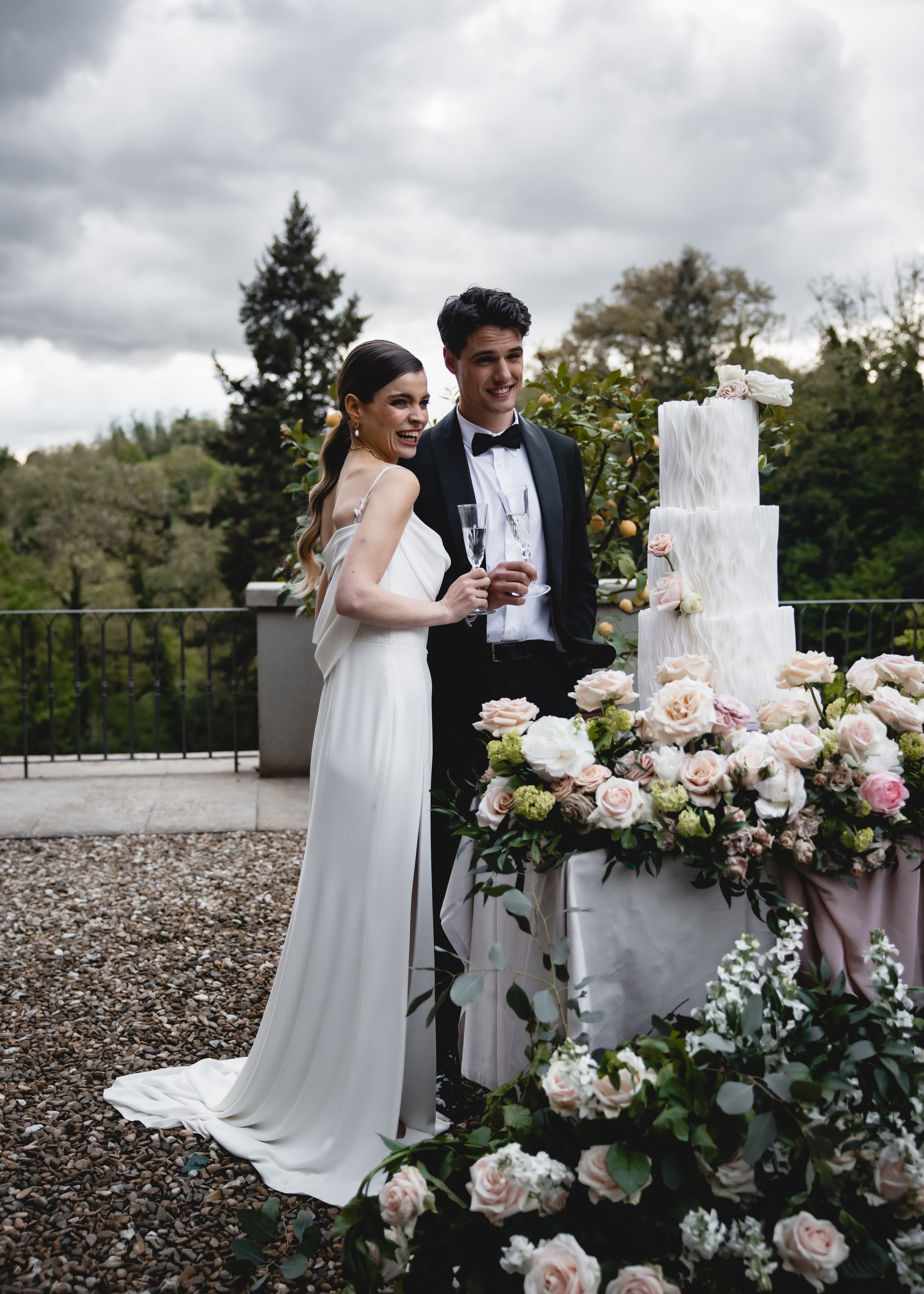 Tuscany Wedding Villa La Commenda Concordia. Professional wedding photographer in Copenhagen, Denmark — Julia Byron