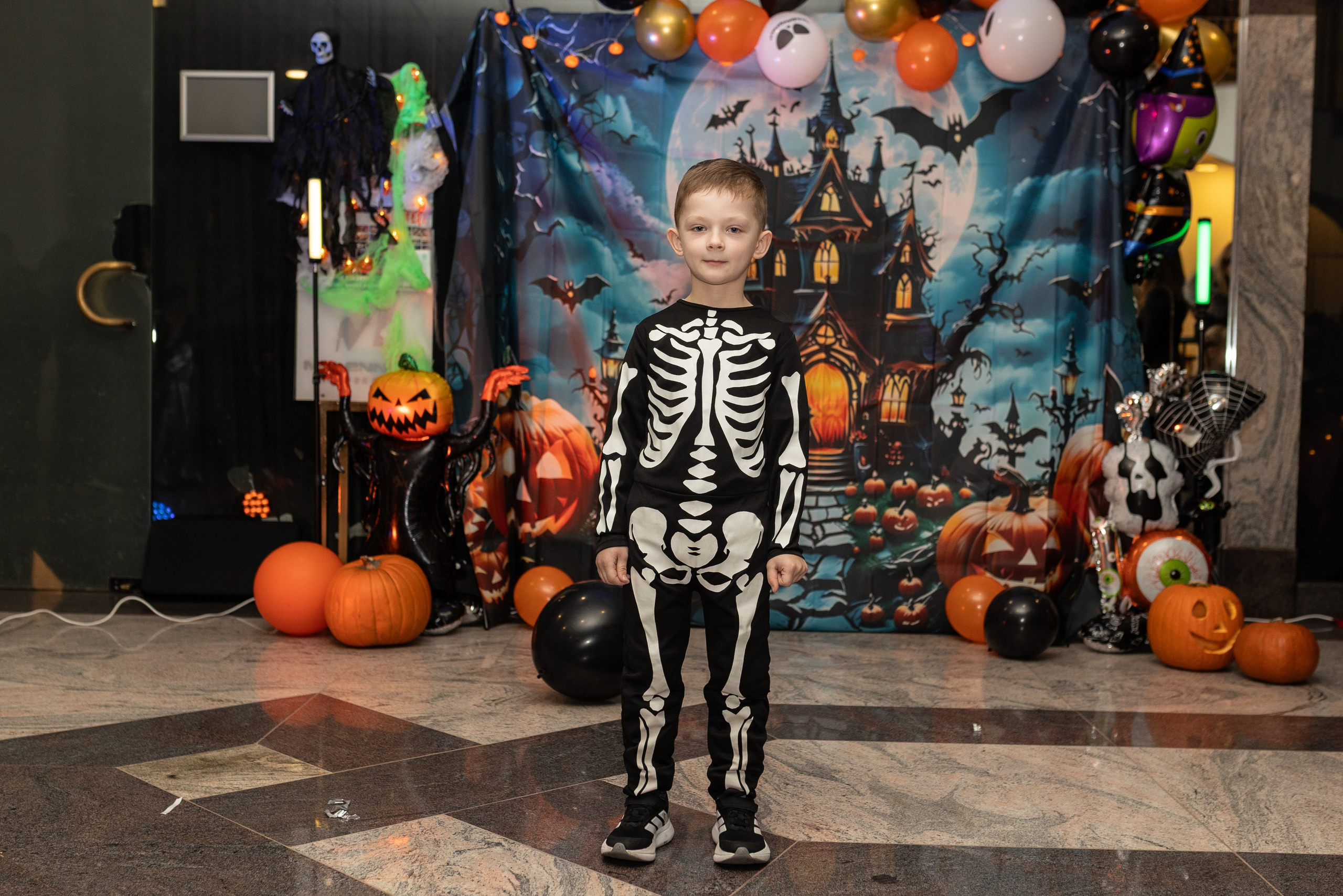 Leo dance studio Helloween 2025. Семейный и детский фотограф в Варшаве Мила Бобровская