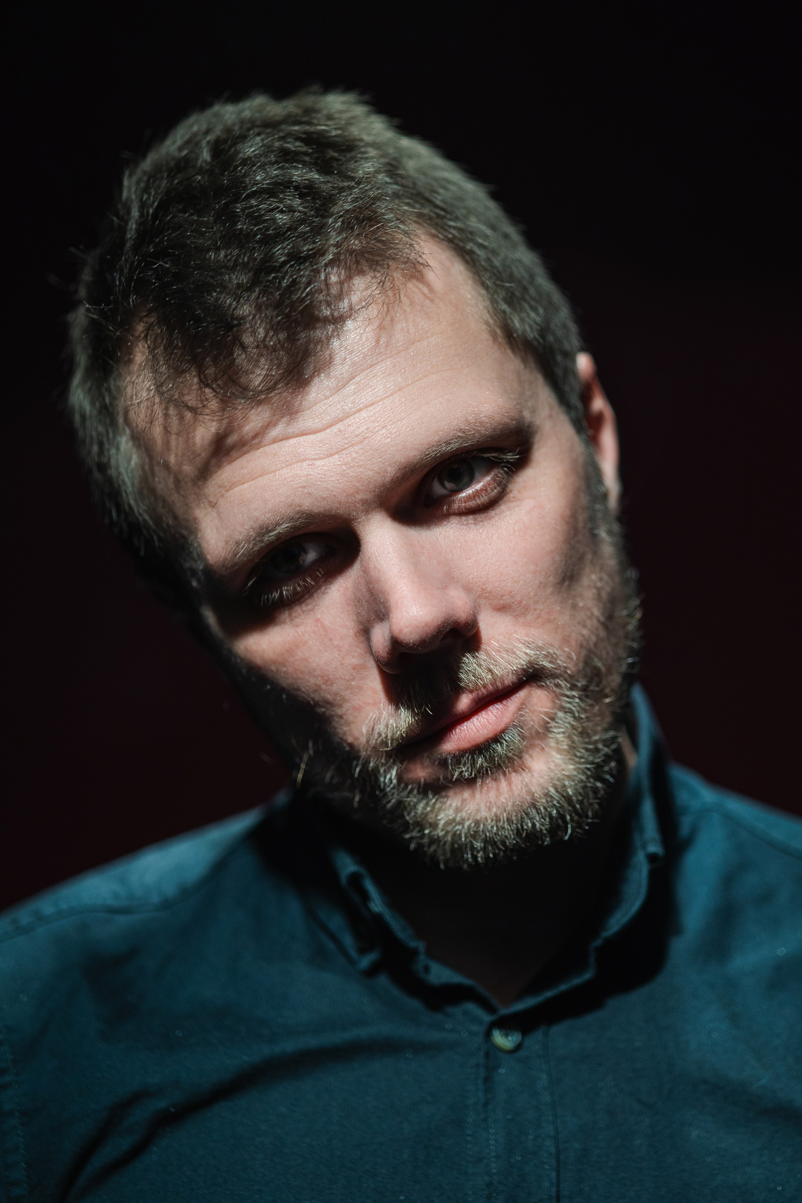 Dan Murzea. Daniel Cioc - Fotograf profesionist în București, specializat în evenimente, nunta, botez, corporate, portret și boudoir