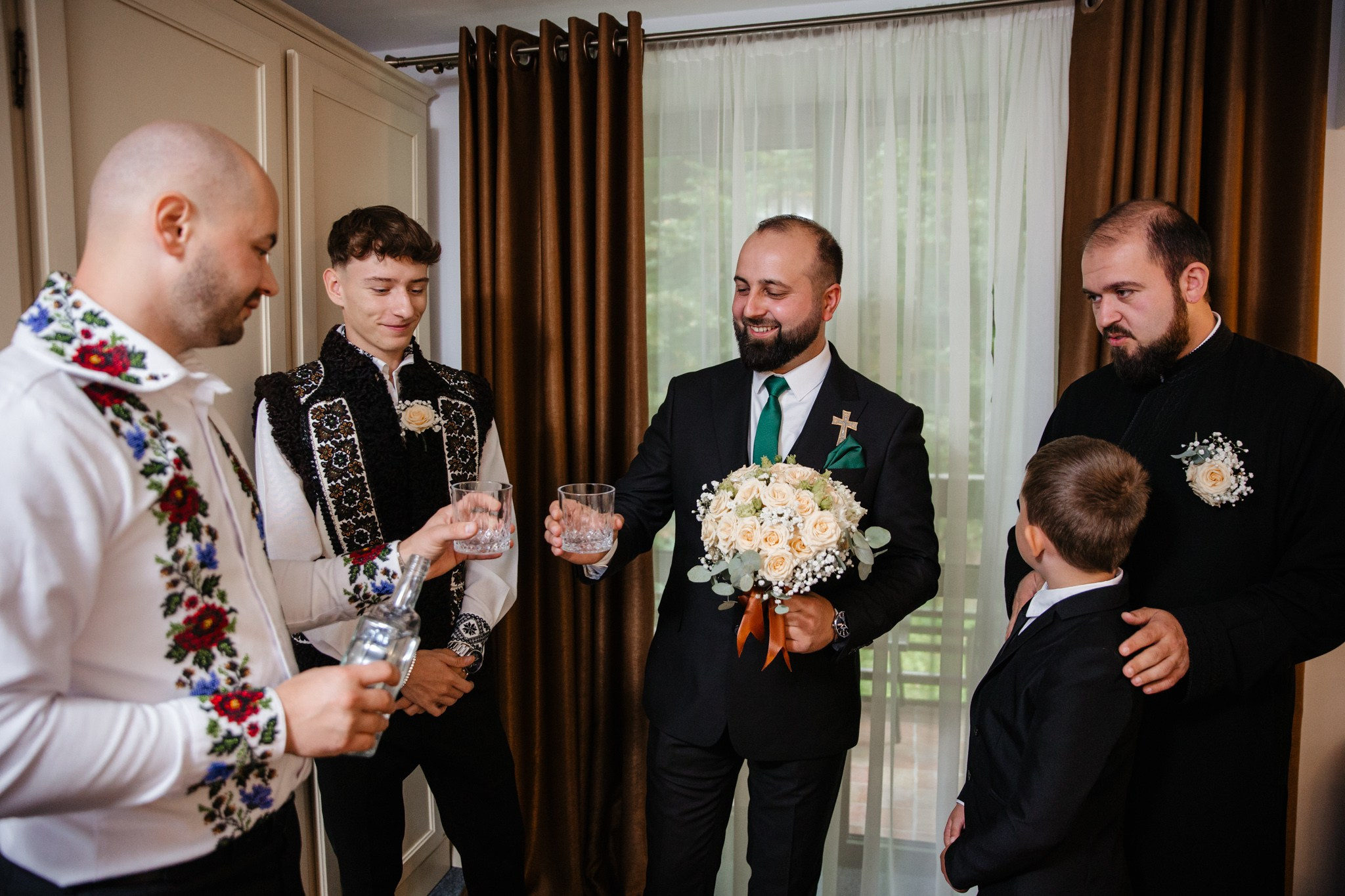 Nunta de Poveste la Sucevița: Cristi și Andreea. Servicii foto-video profesionale, pentru momente de neuitat