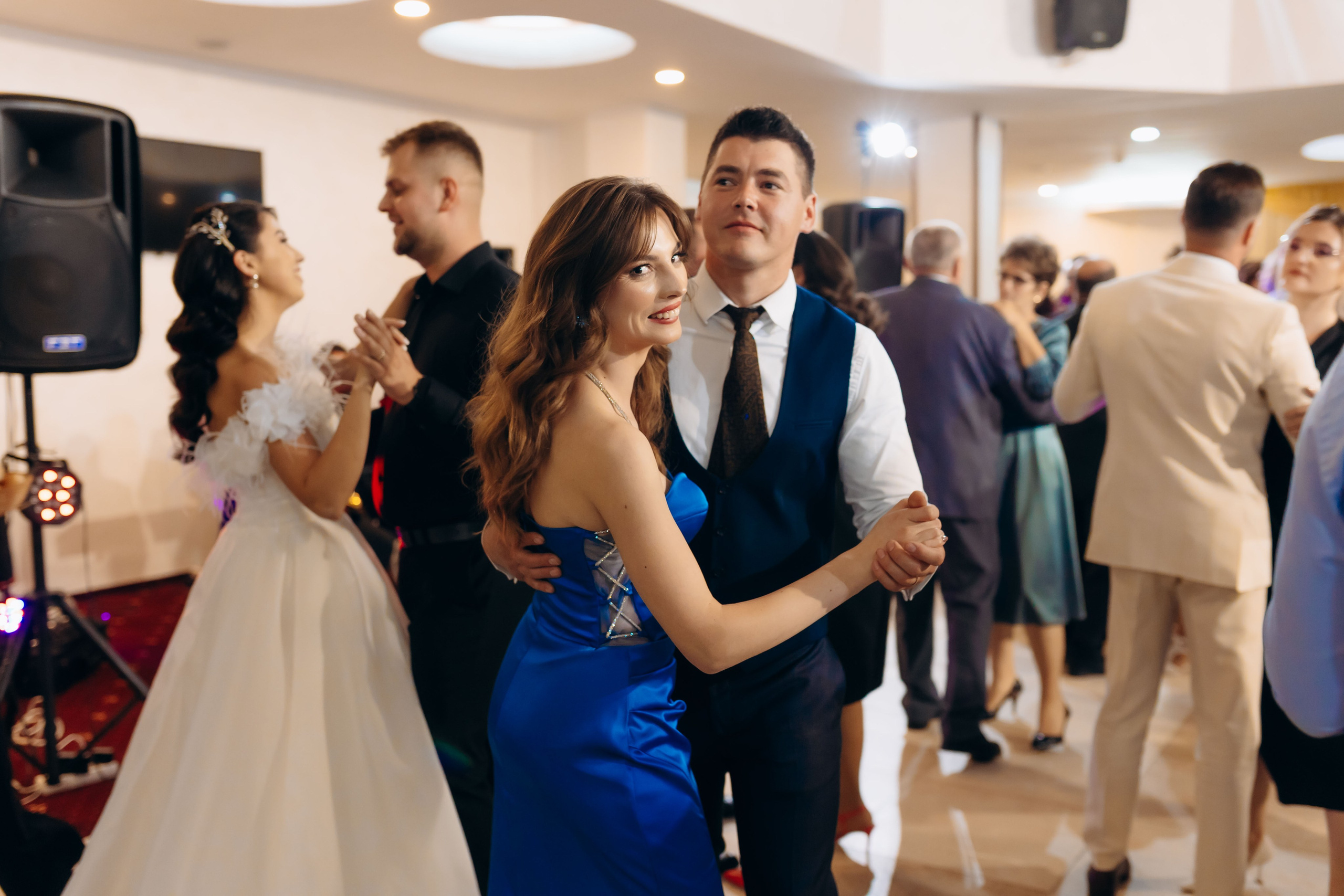 Loredana & Emilian – Ziua Nunții | Videografie - fotografie Botez Suceava, Iași, Botoșani. Servicii foto-video profesionale, pentru momente de neuitat