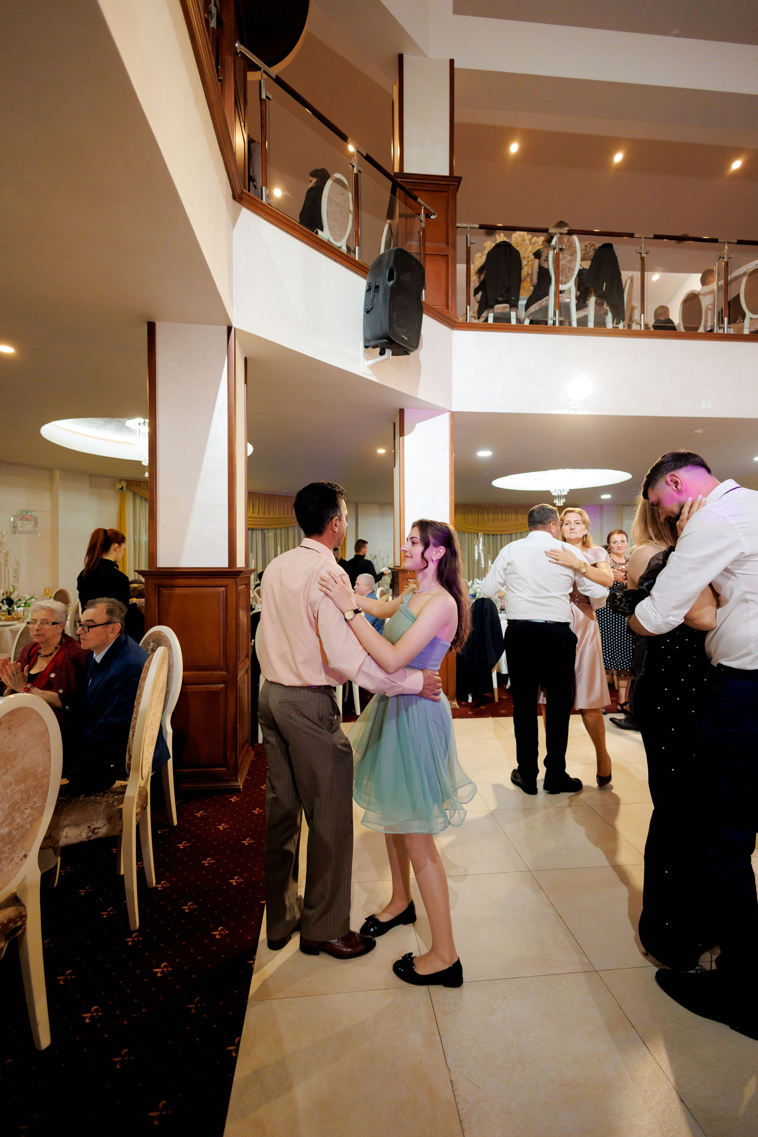 Loredana & Emilian – Ziua Nunții | Videografie - fotografie Botez Suceava, Iași, Botoșani. Servicii foto-video profesionale, pentru momente de neuitat