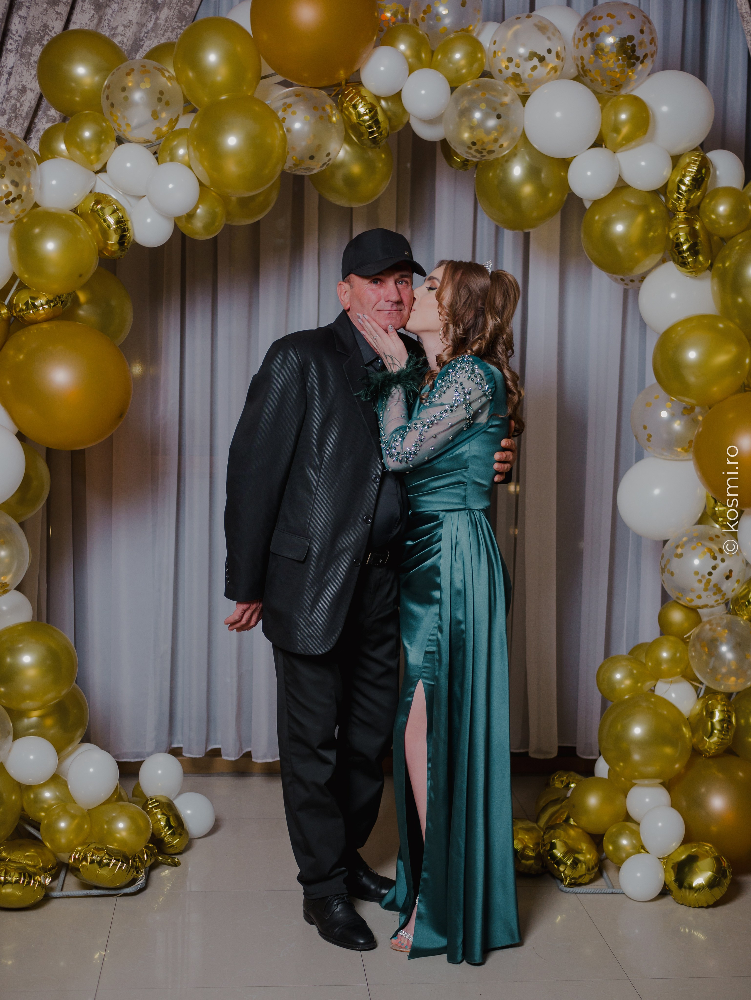 Majorat Andreea. Kosmi