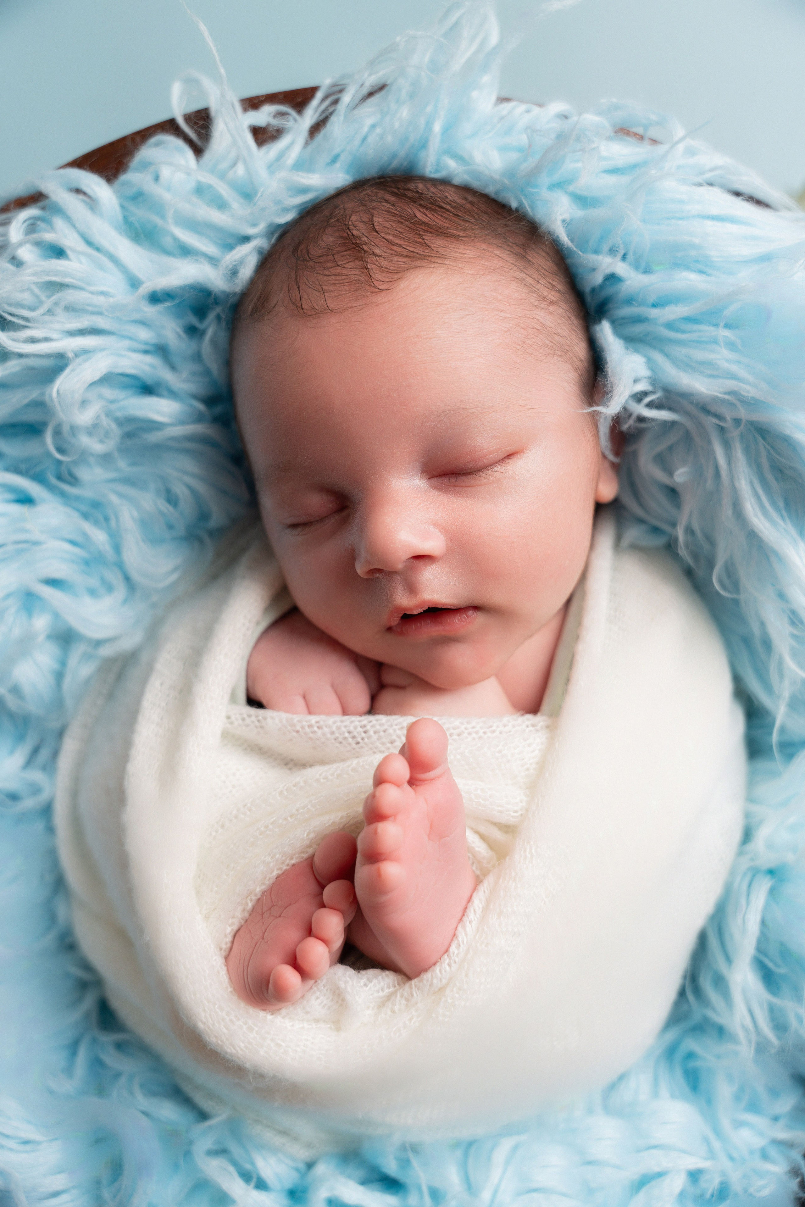 Ali Imran. Neugeborenenfotografin und Retoucher in Augsburg Nastassia Schneider