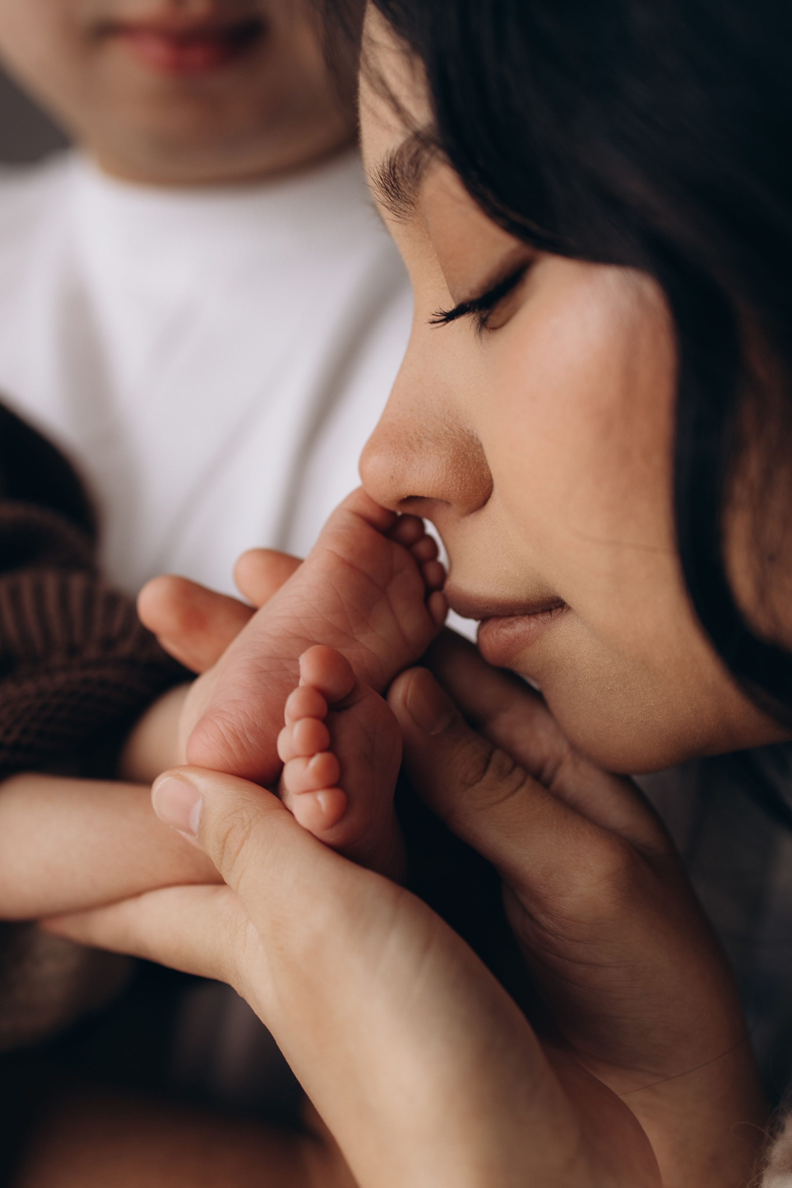 Tiny details. Фотограф родов, семей и новорожденных малышей в Дубае