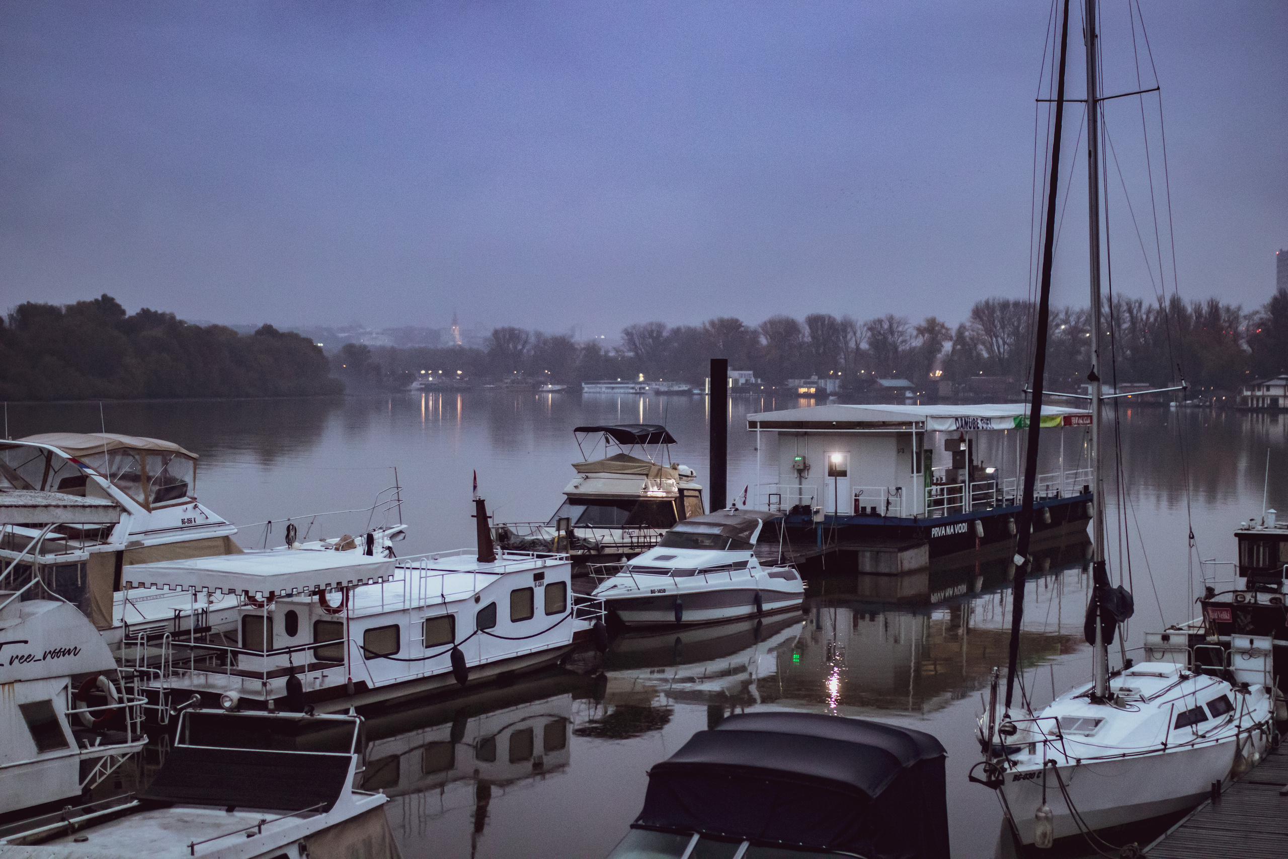 fotografisanje brodova na reci