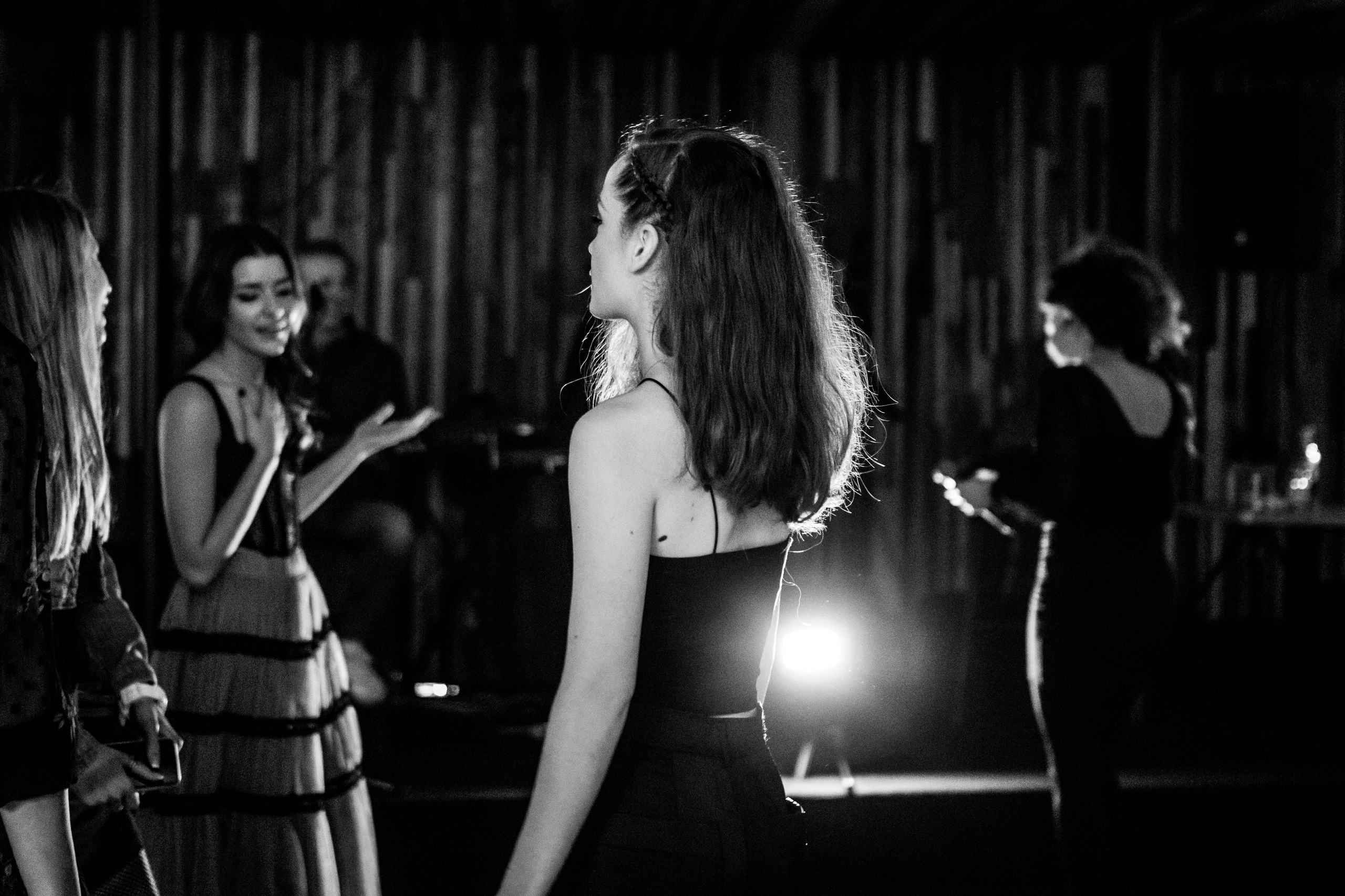 crno-bela fotografija osmanaestog rođendan