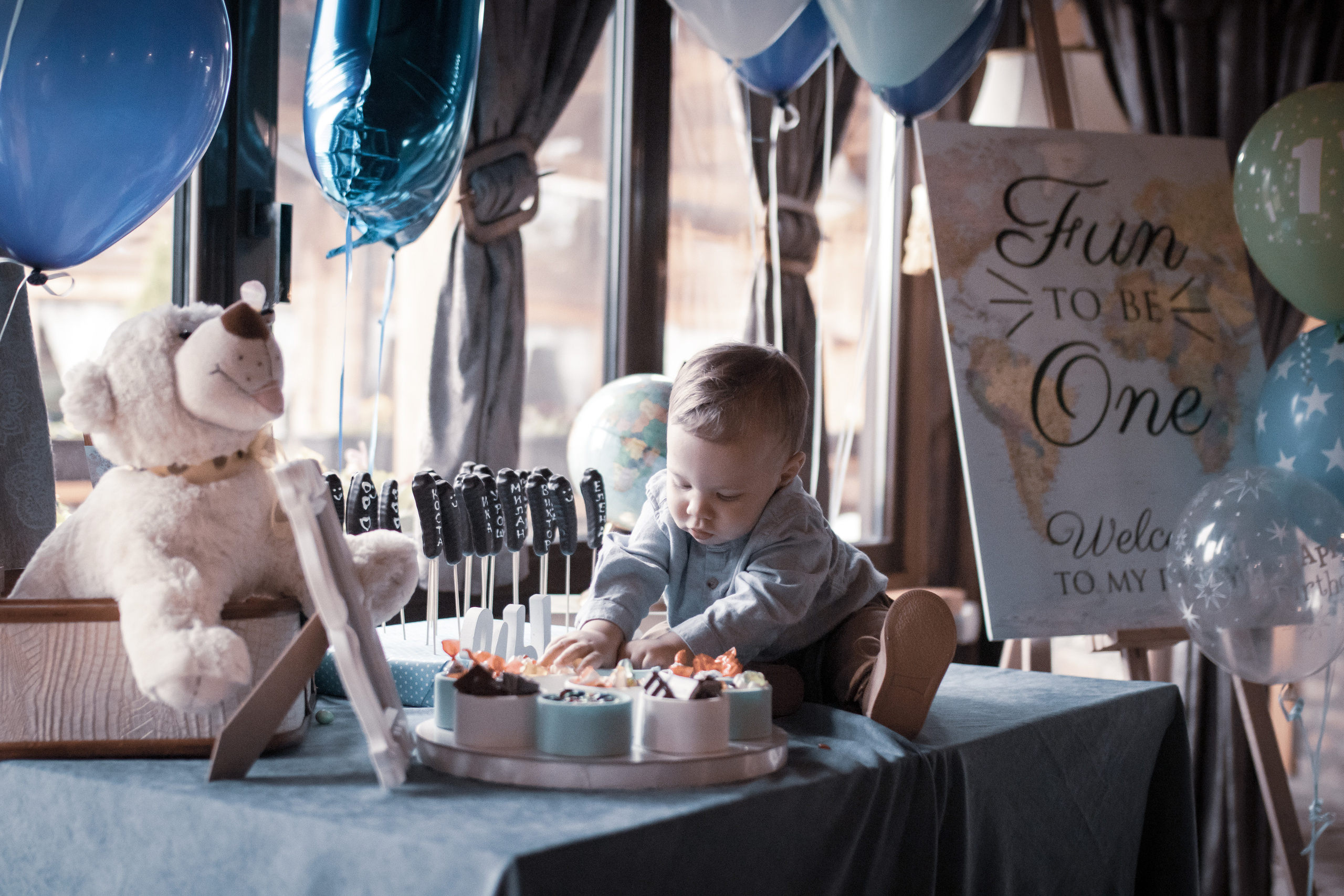 Fotografisanje uspomena sa proslave prvog rođendana