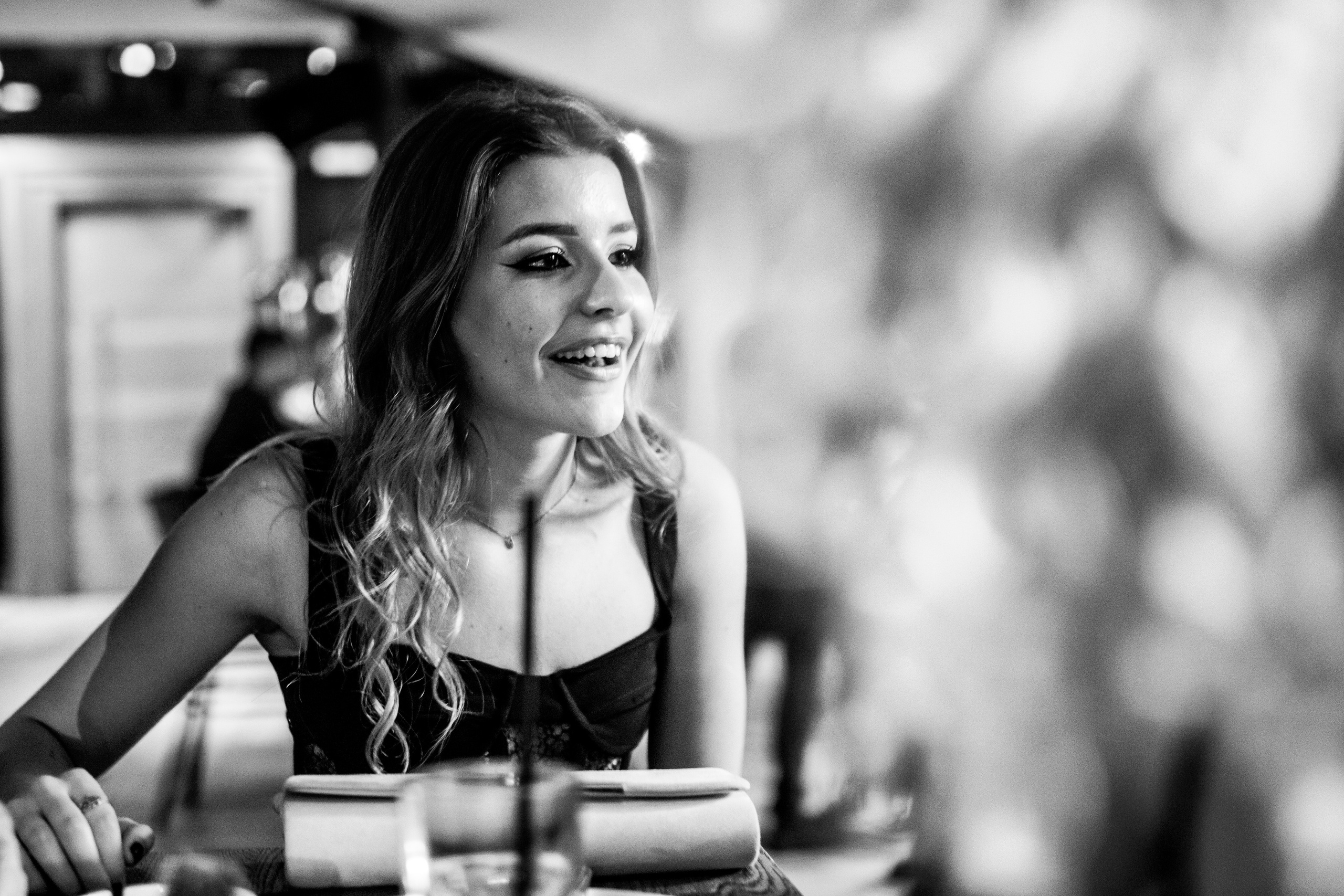 fotografisanje osmeha devojke