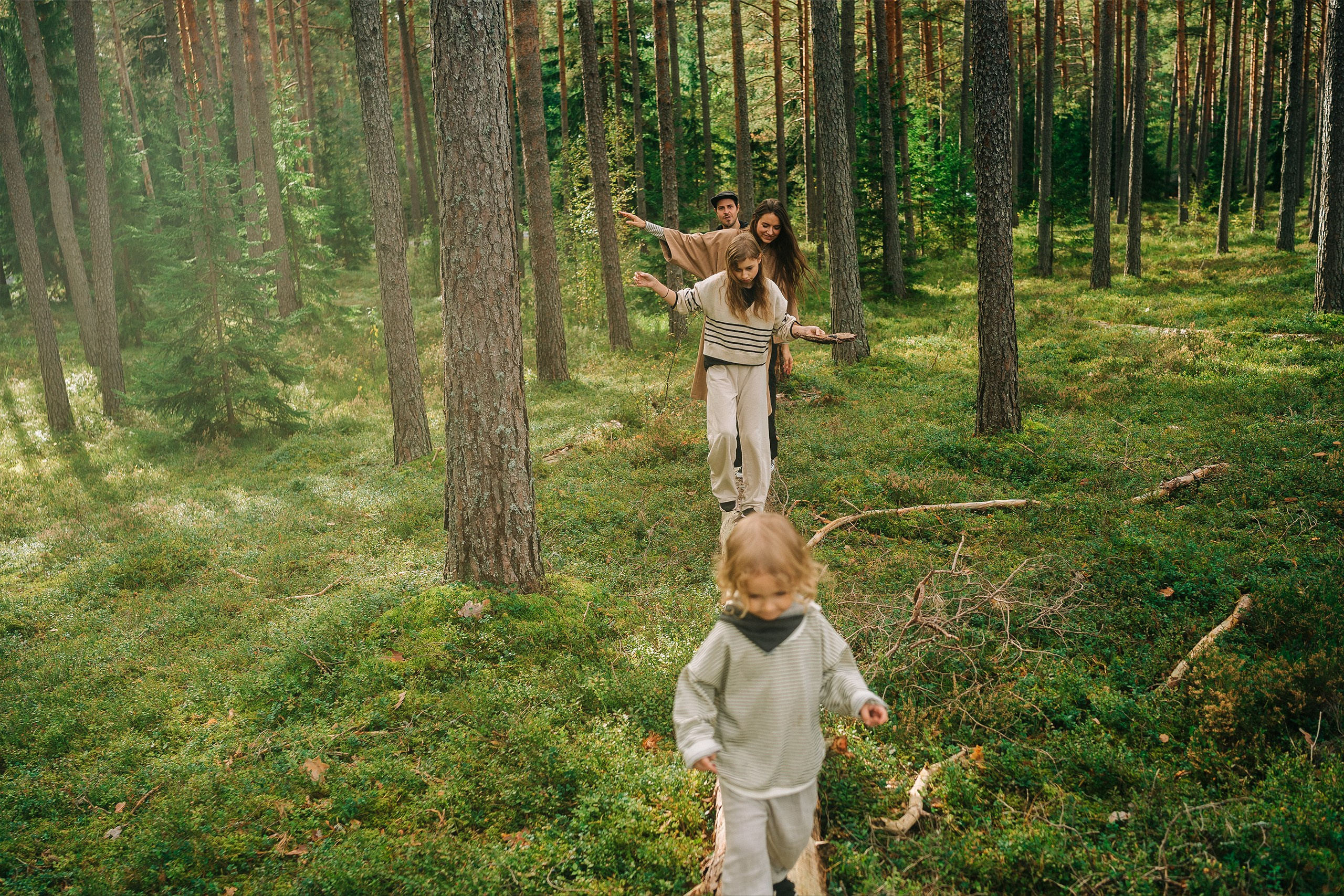 Forest Picnic. Couple and Family Photographer in Tallinn, Sasha Kaloshin
