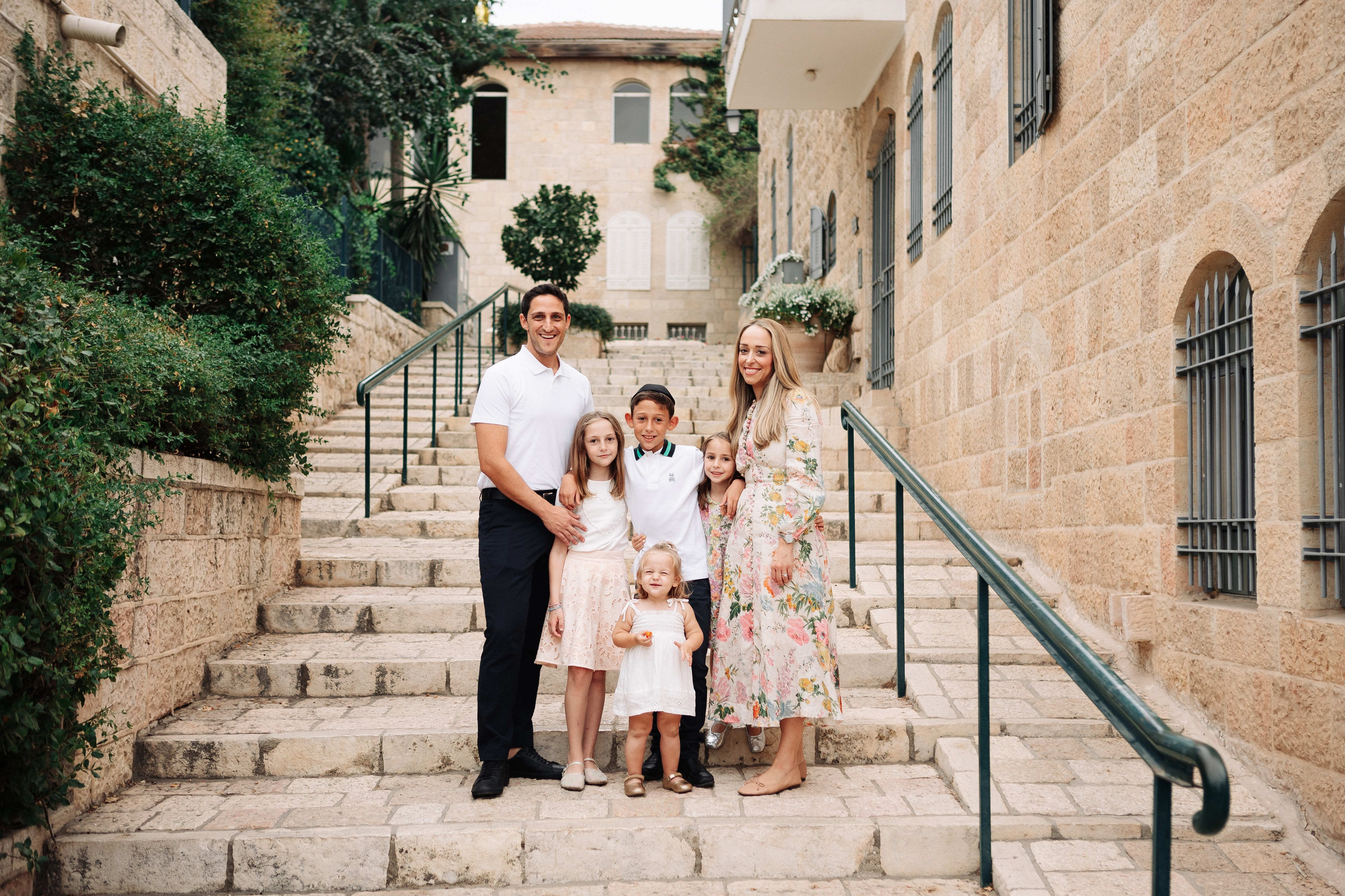 BIG FAMILY IN YAMIN MOSHE. Https://shi-photo.com/