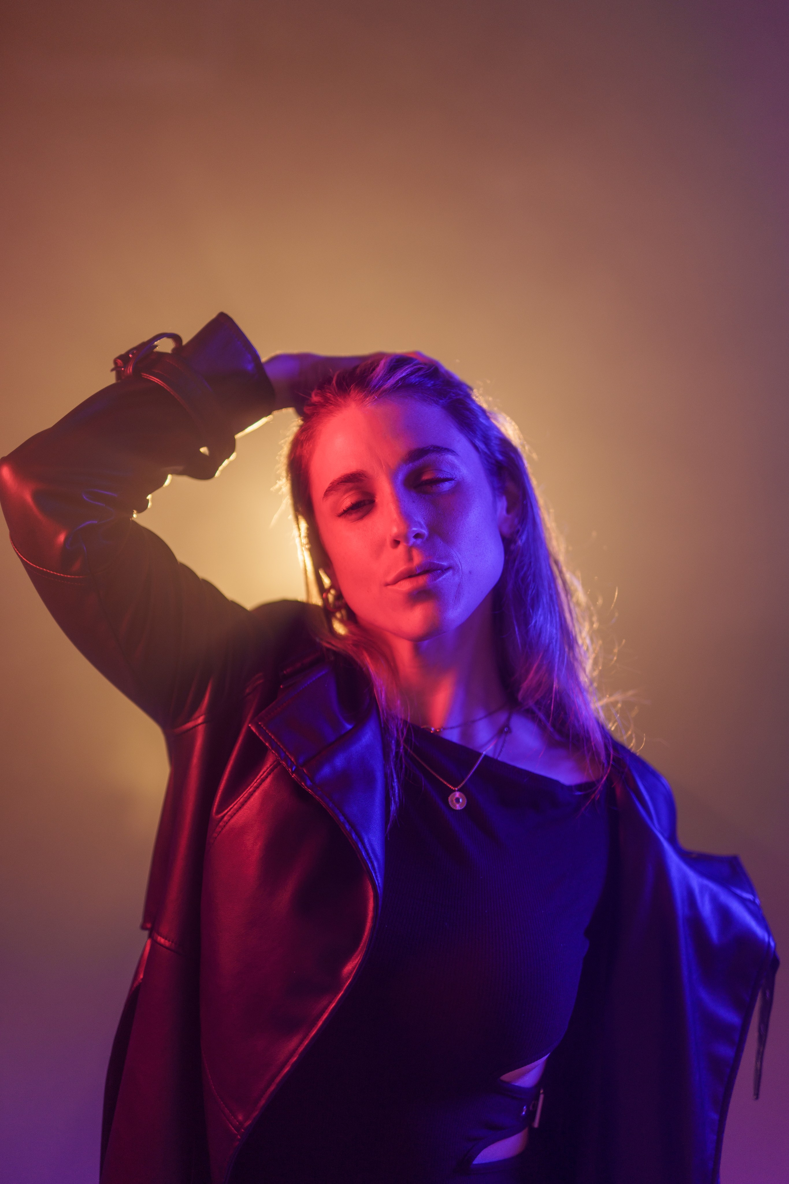 „Kölsch&Shoot“ in Cologne w/ Lisa (Set #5). URBANSTREETFILES.ART