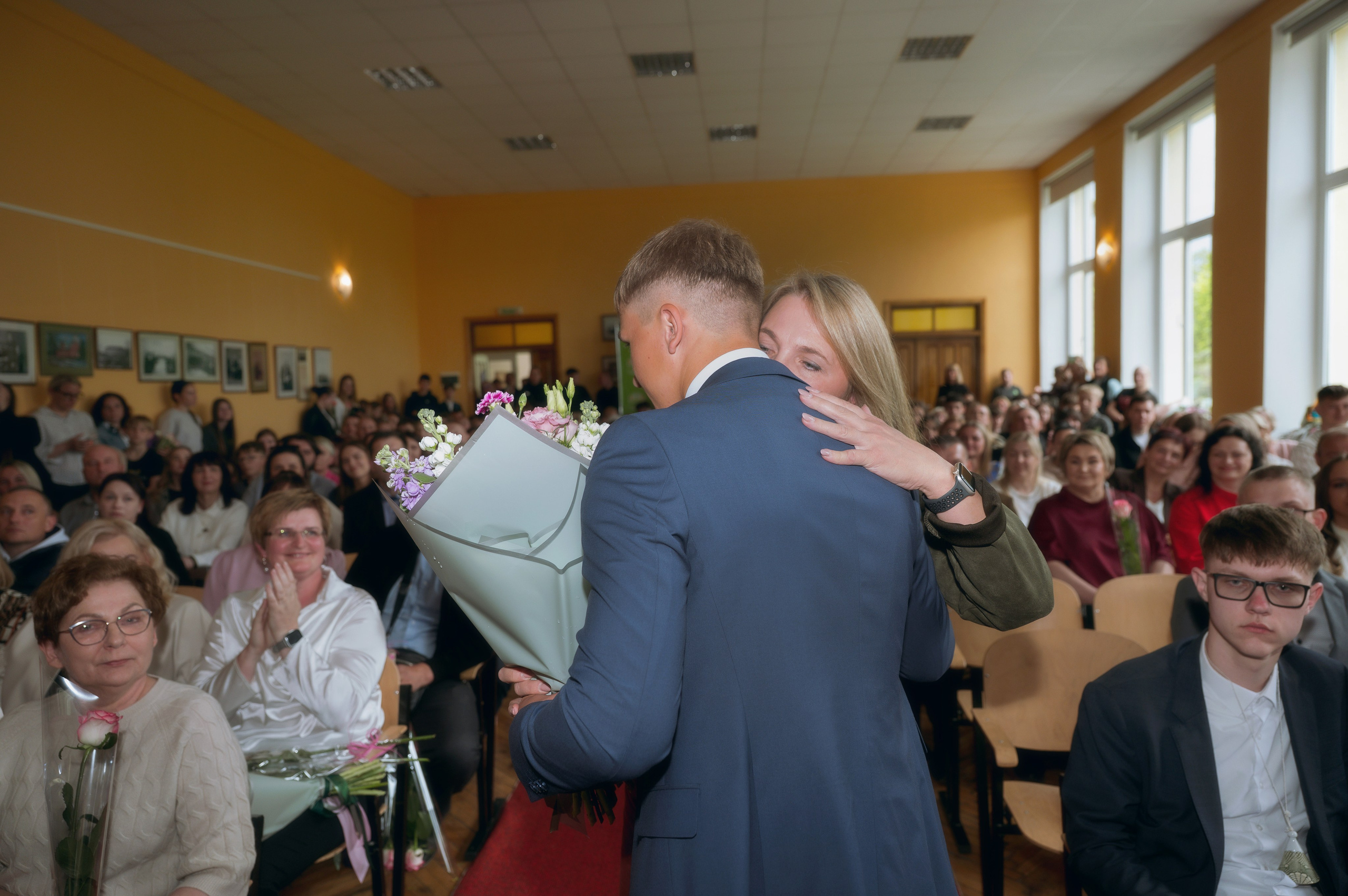 Paskutinis skambutis Joniškėlyje. Vestuvių fotografė Santa Jonuškė | Šiaulių apskritis, Panevėžio apskritis ir visa Lietuva