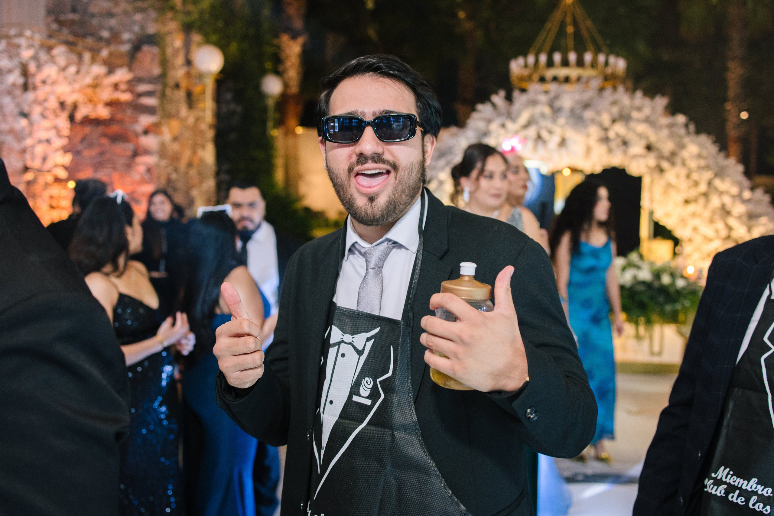 Alejandra y Salvador. Principal