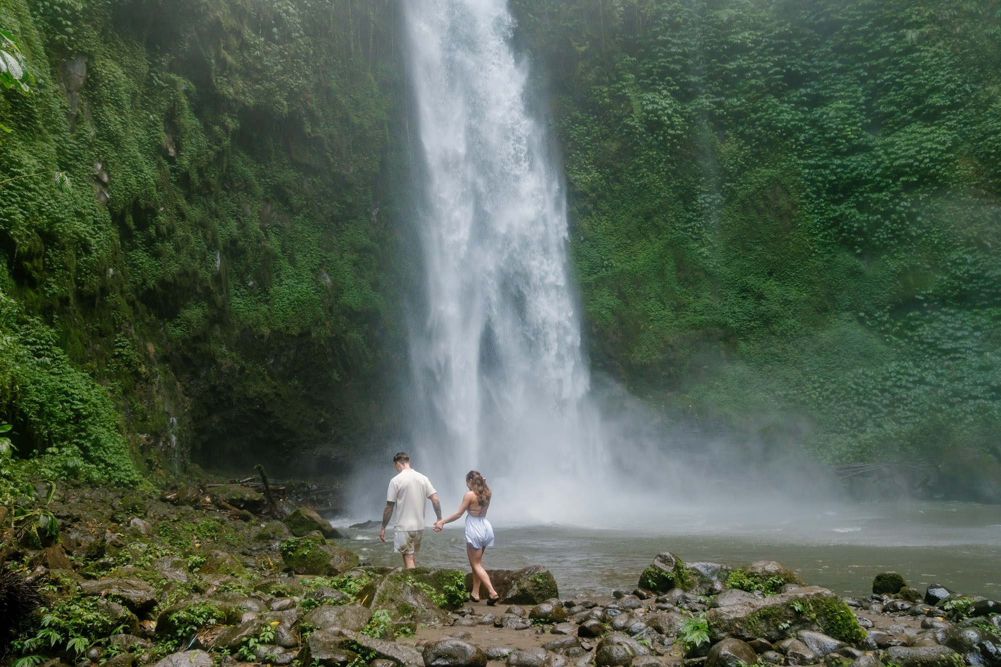 Marriage Proposal. Female Photographer in Bali