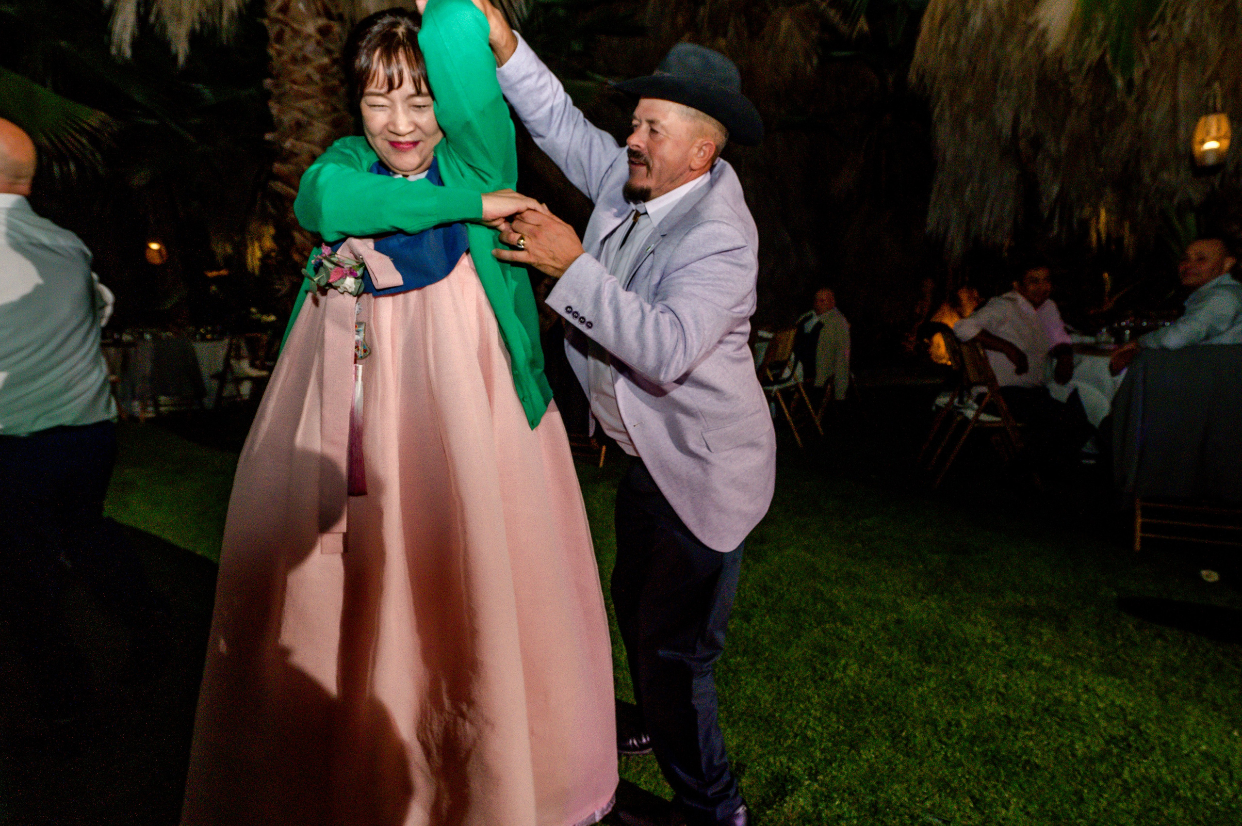 BYZO MEDIA. PETRU BYZO - family and children photographer in ROMANIA