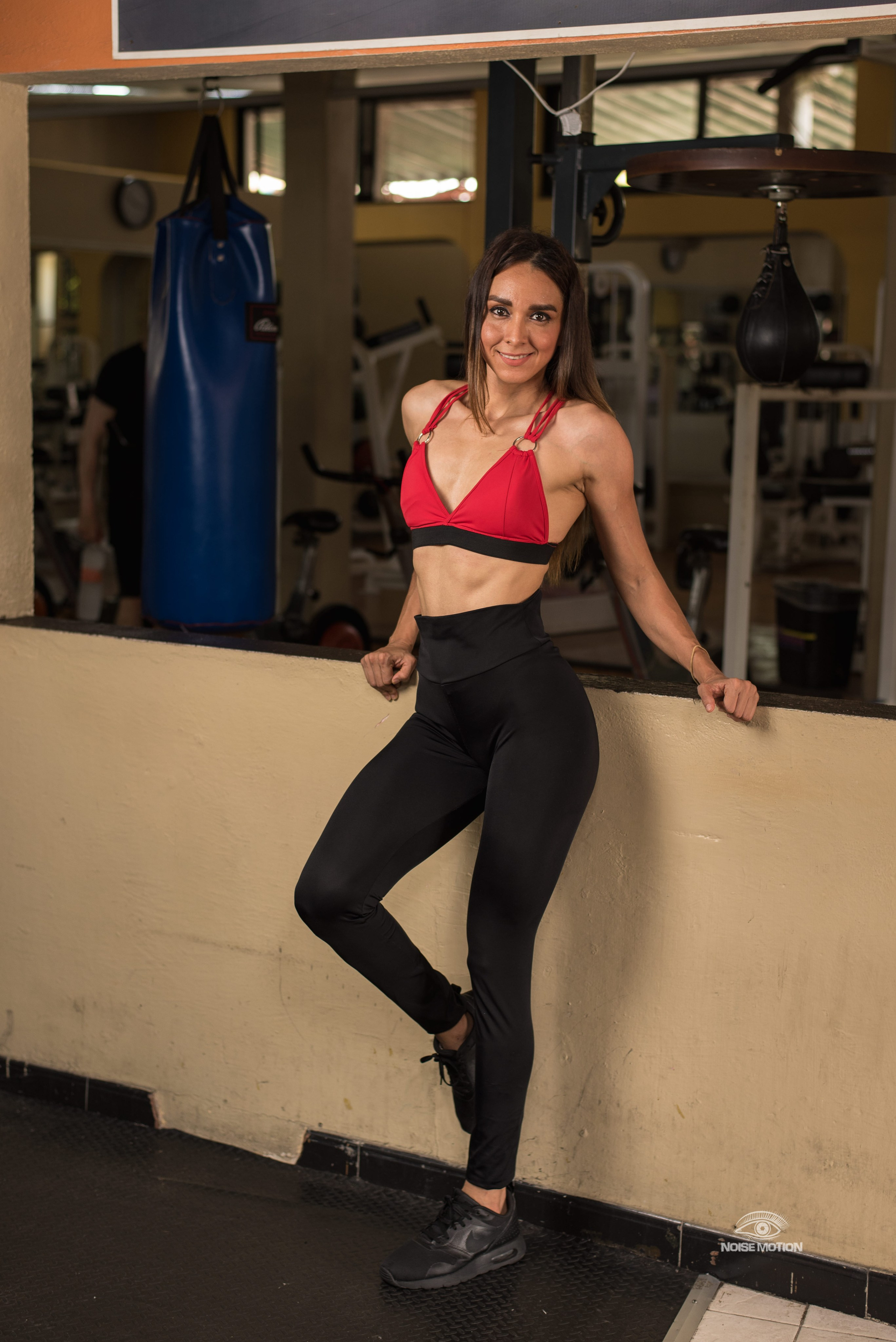 Sesión de fotos. Fotografía Profesional - Noise Motion