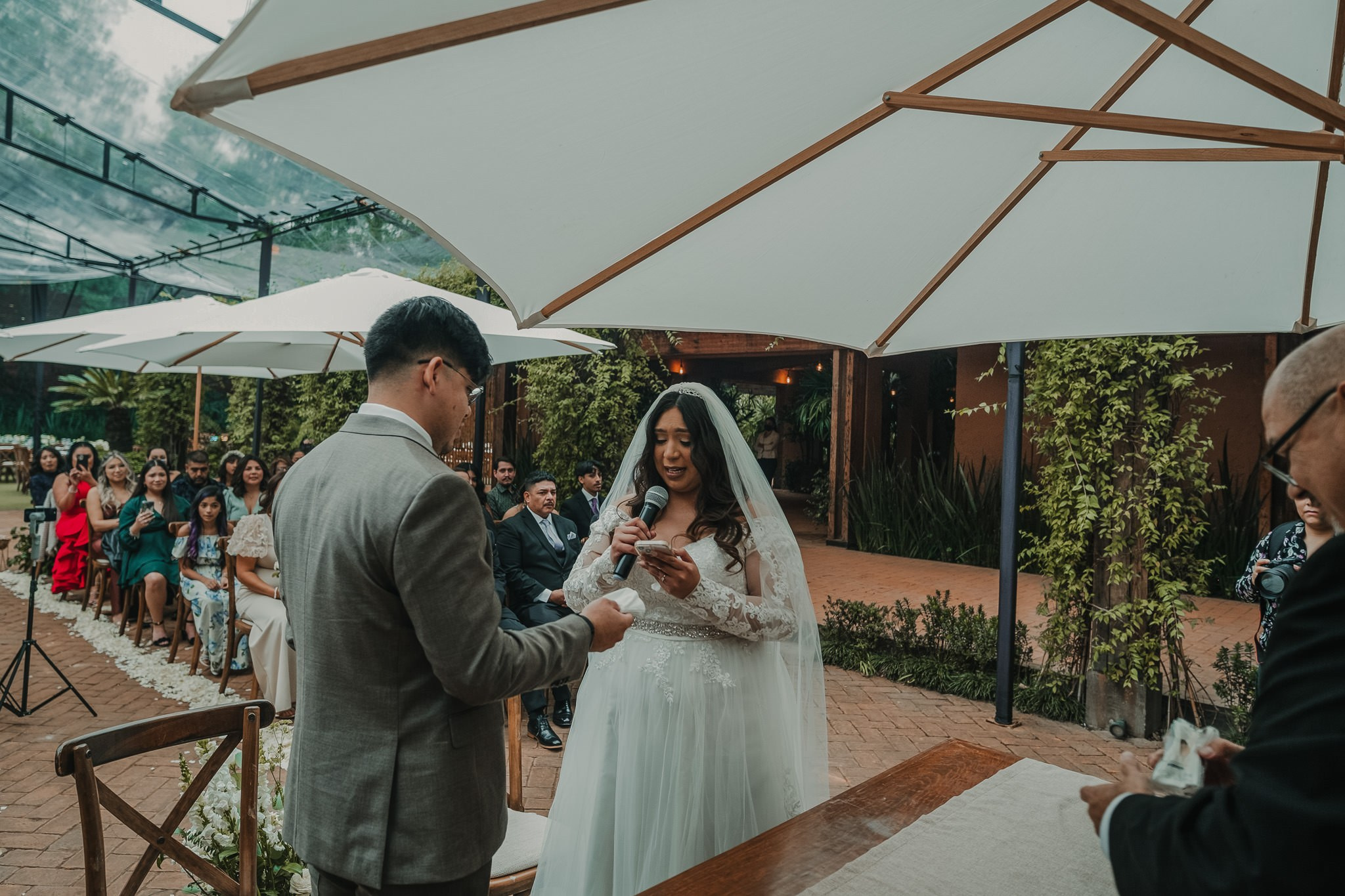 Arely & Eddie. Wedding and family photographer in Mexico City