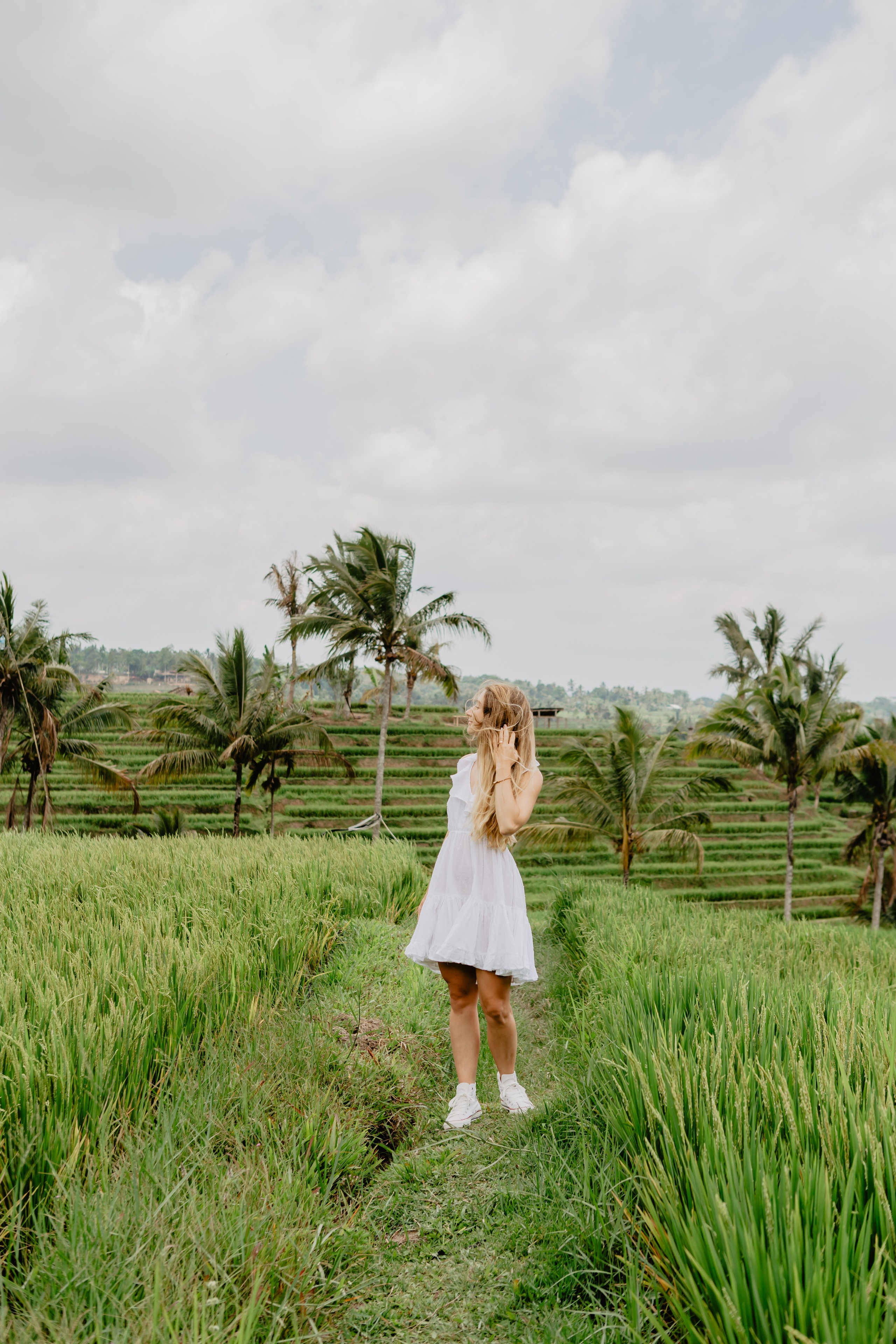 Honeymoon photo shoot in Bali. Female Photographer in Bali