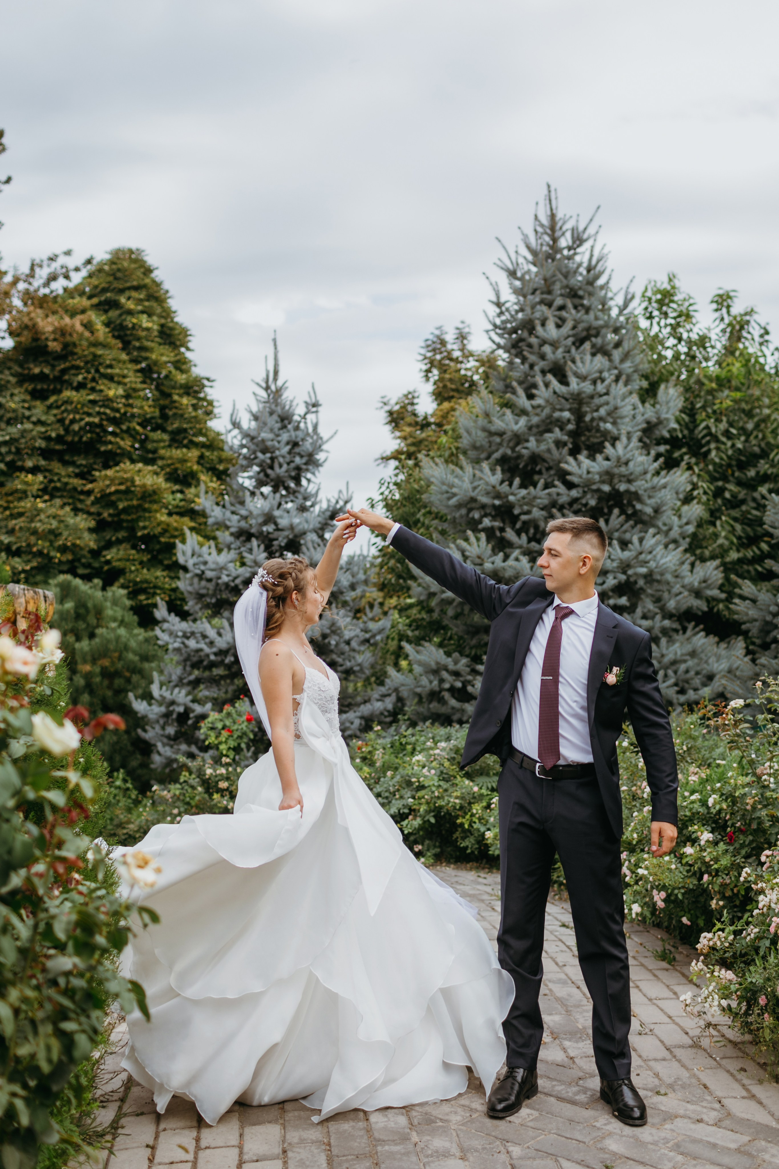 Свадебная фотоссесия для молодоженов в Бишкеке. Фотограф в Бишкеке Оксана Шувалова