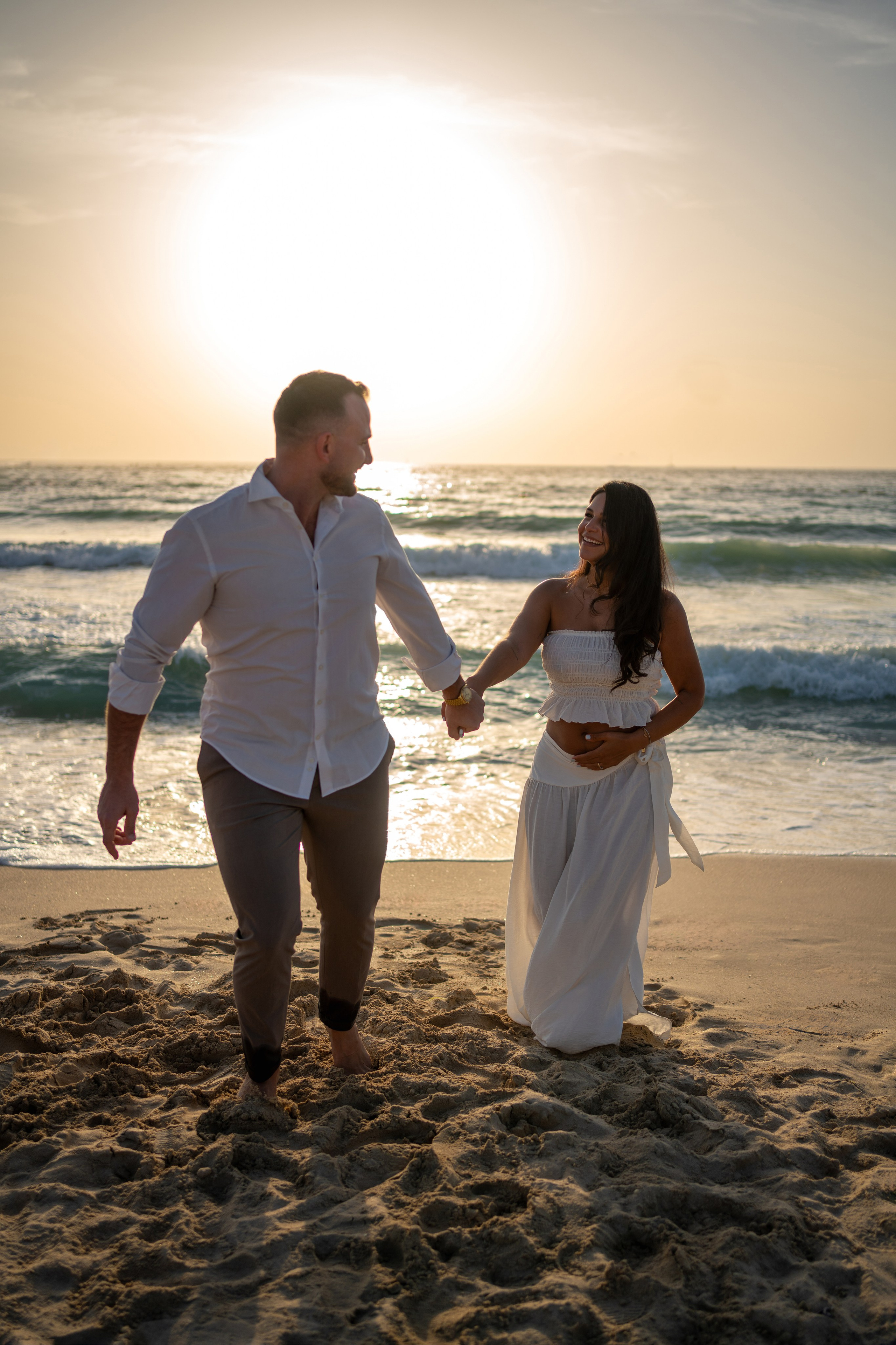 Wavy sunset. Angela Iakovleva — Family Photographer in Dubai