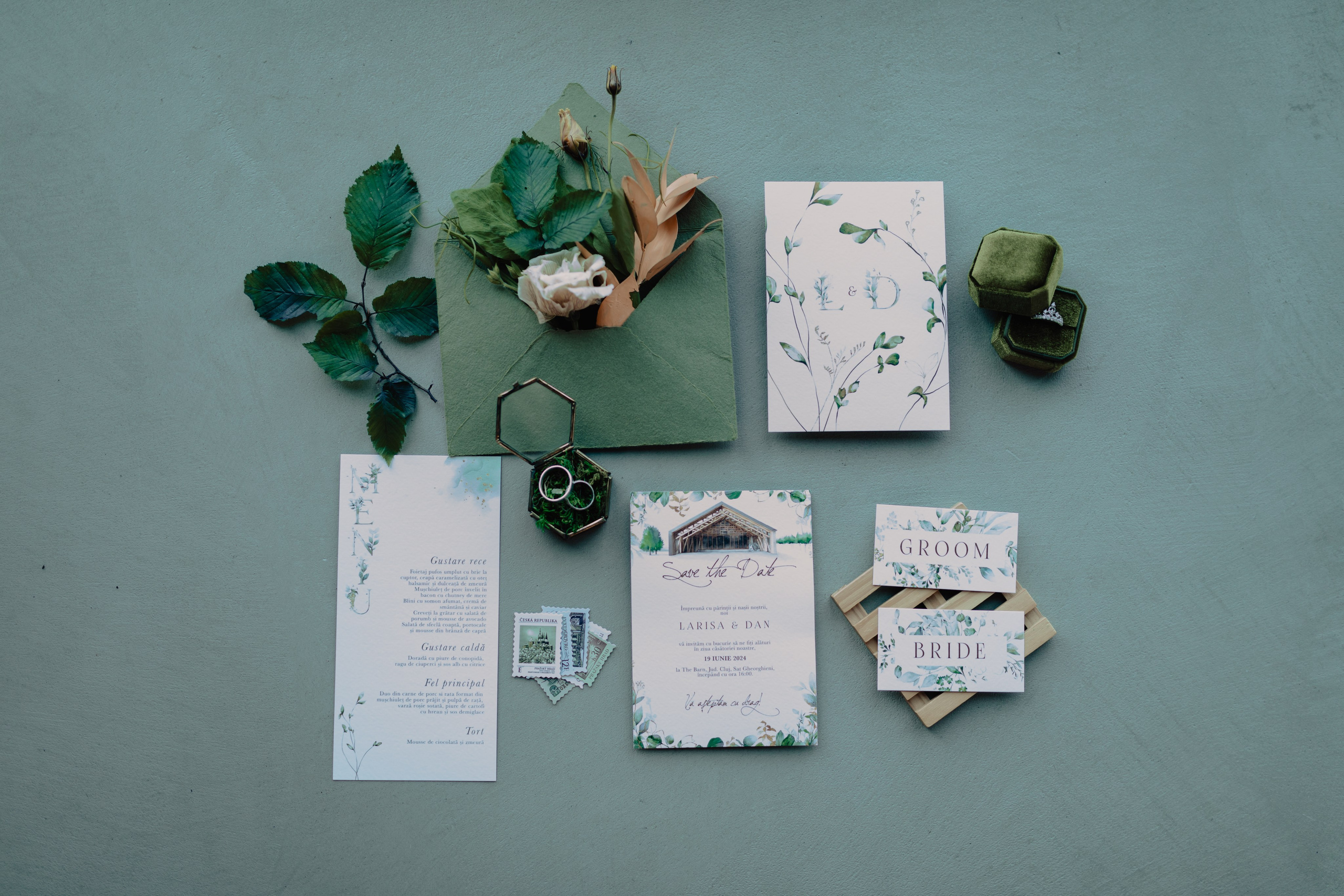 Flowers and stationary for your special day. Fotograf de nunta — documenting your love story with a touch of editorial — wedding photographer