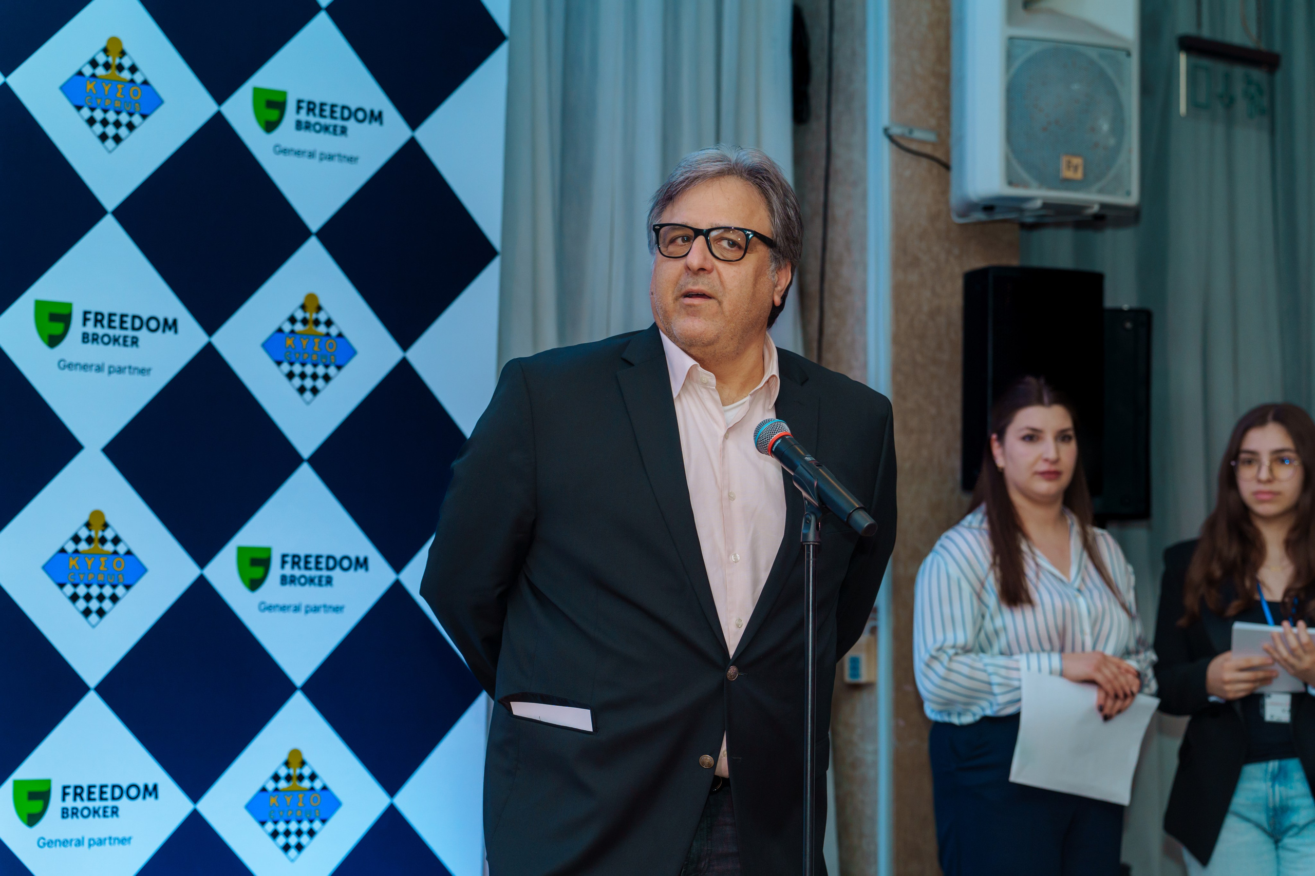 Chess. Photographer in Cyprus