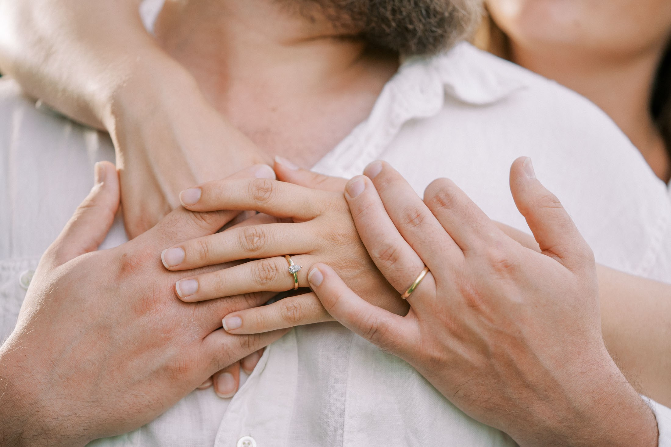 Kihlakuvaus Vanhankaupunginkoski. StudioHappyMoment — Fine Art Wedding Photographer in Italy, France, Spain & Finland