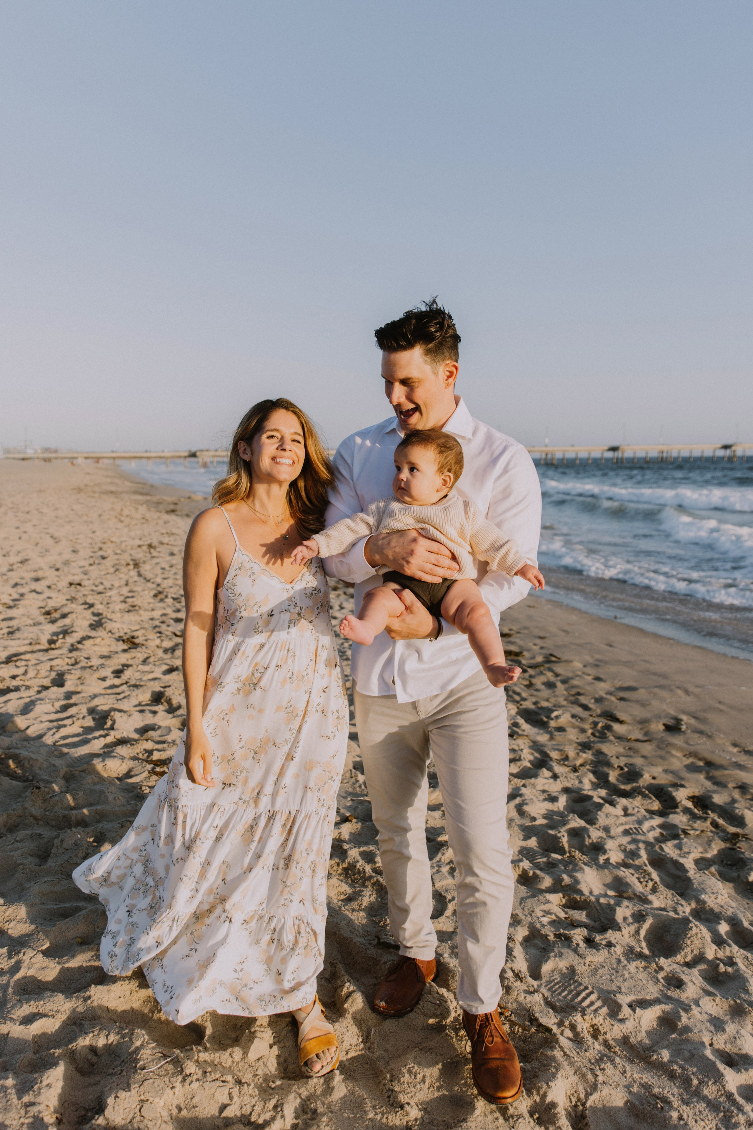 Family Photoshoot at Venice Beach, Los Angeles | Taya Frank. Southern California Family and Couple Photographer