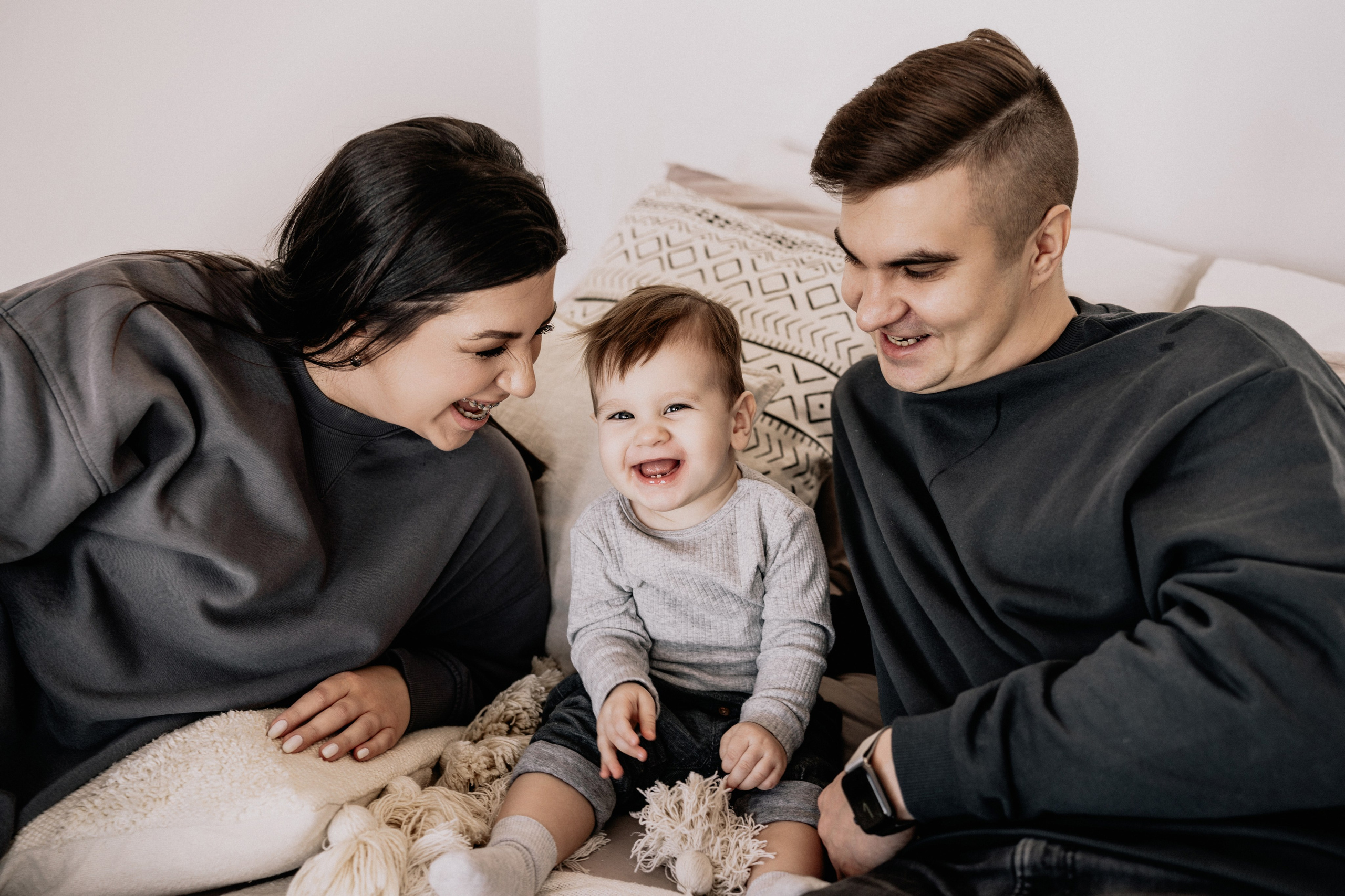 First Birthday Photoshoot – Classic & Timeless Memories. Alisa Tant — Family and newborn photographer Bucks County, Montgomery county, Philadelphia, NJ