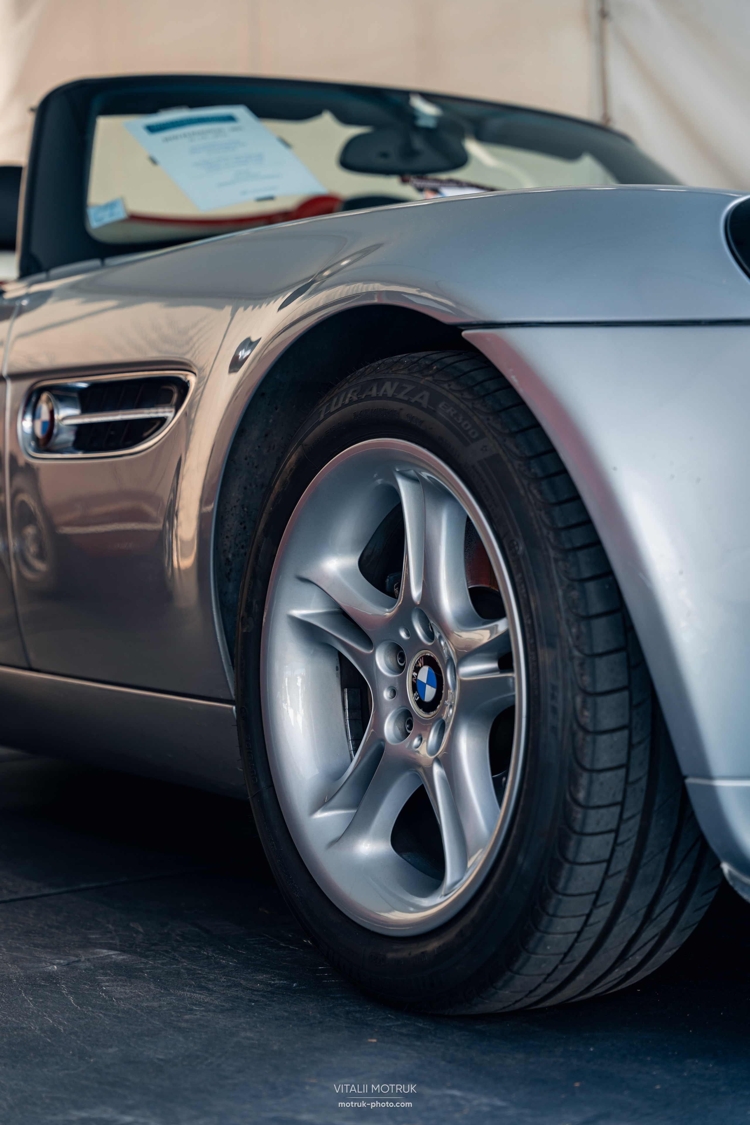 Legends de Nice. Photographe de voitures à Paris — Vitalii Motruk