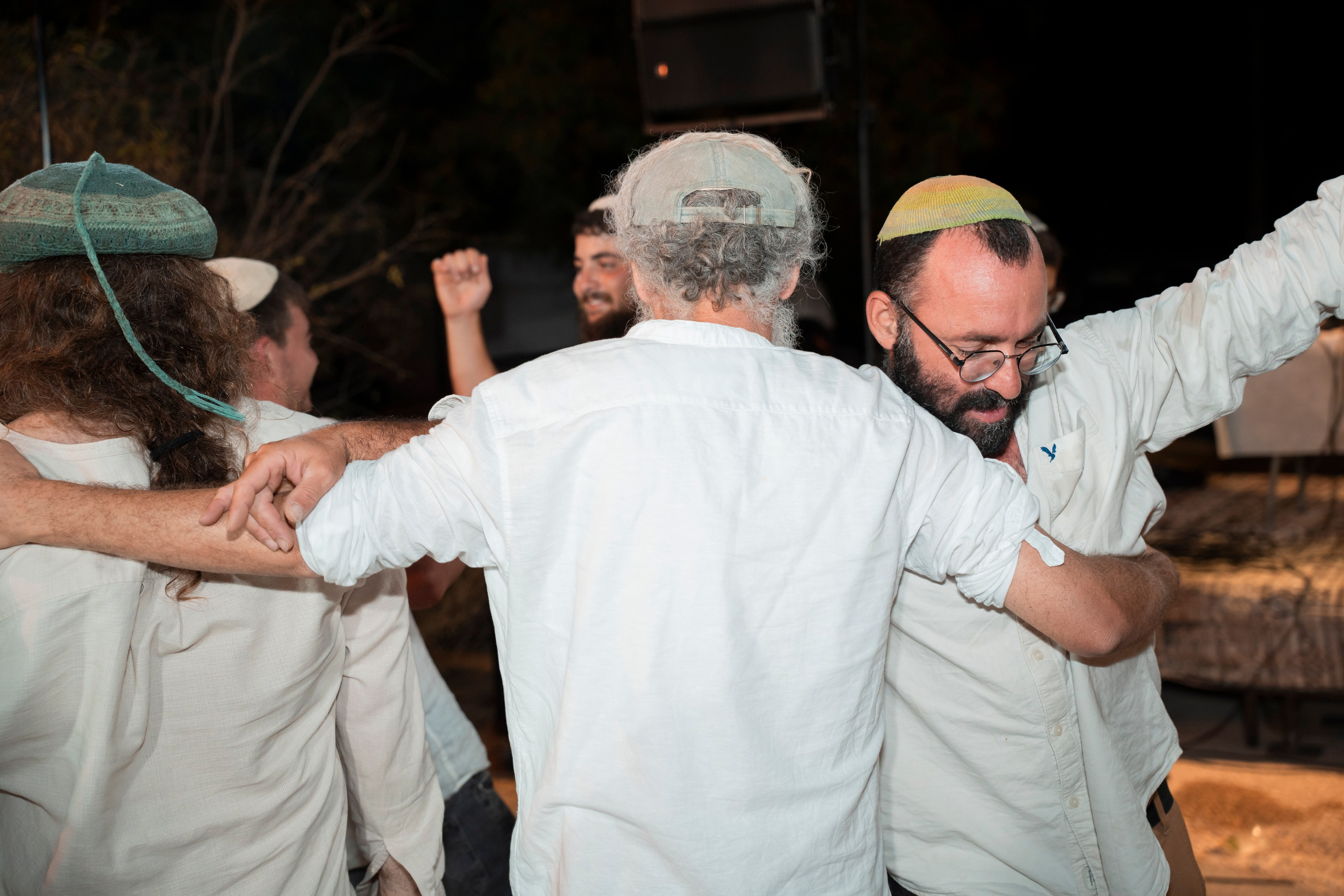 עדן ושלהבת. יוסף מזרחי צילום חתונה, ברית וזוגיות. צלם מקצועי שאוהב להוציא אתכם הכי יפים ברגעים הכי מרגשים