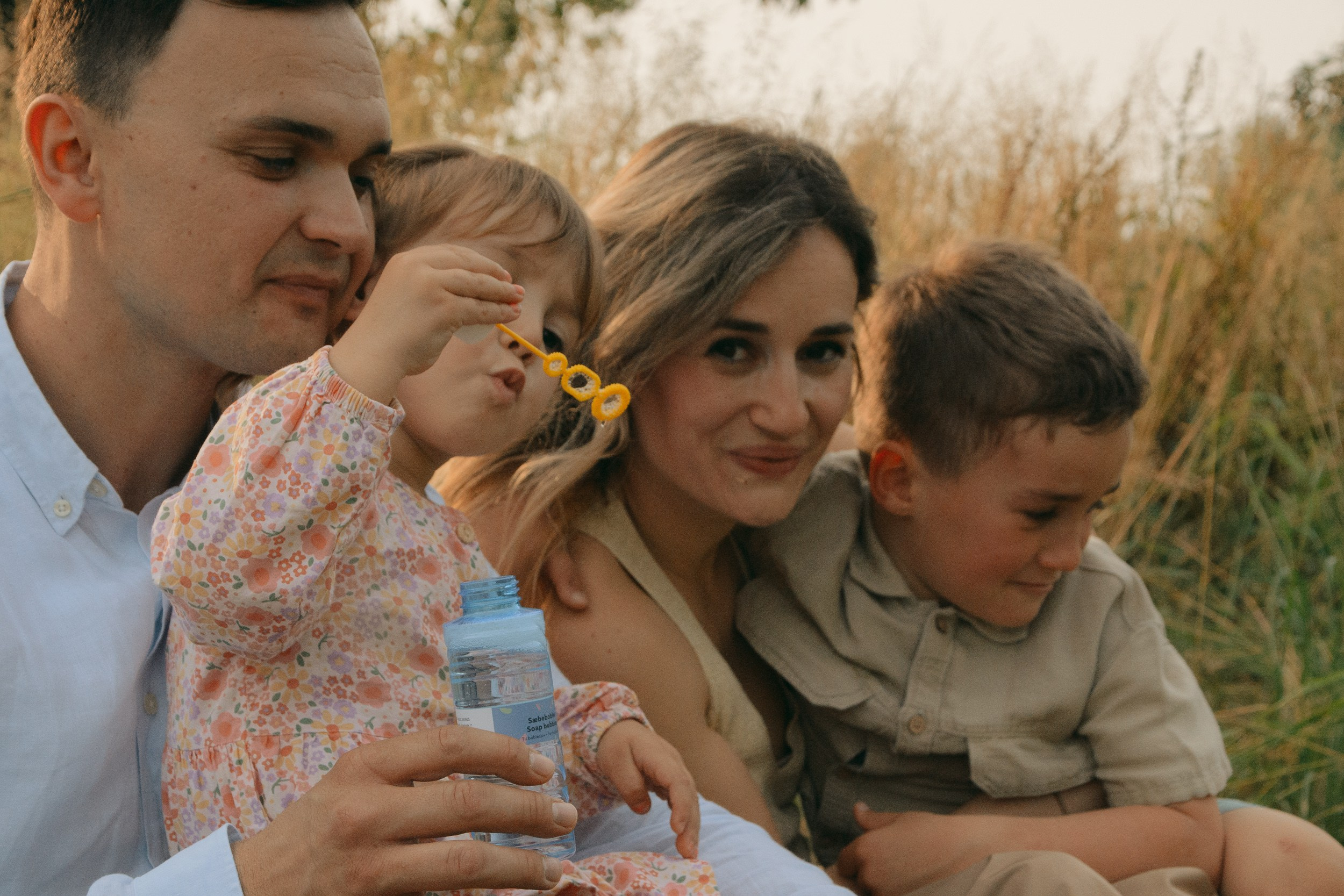 Family photoshooting R&A. Anastasiia Buchinskaia Photographer in Milan