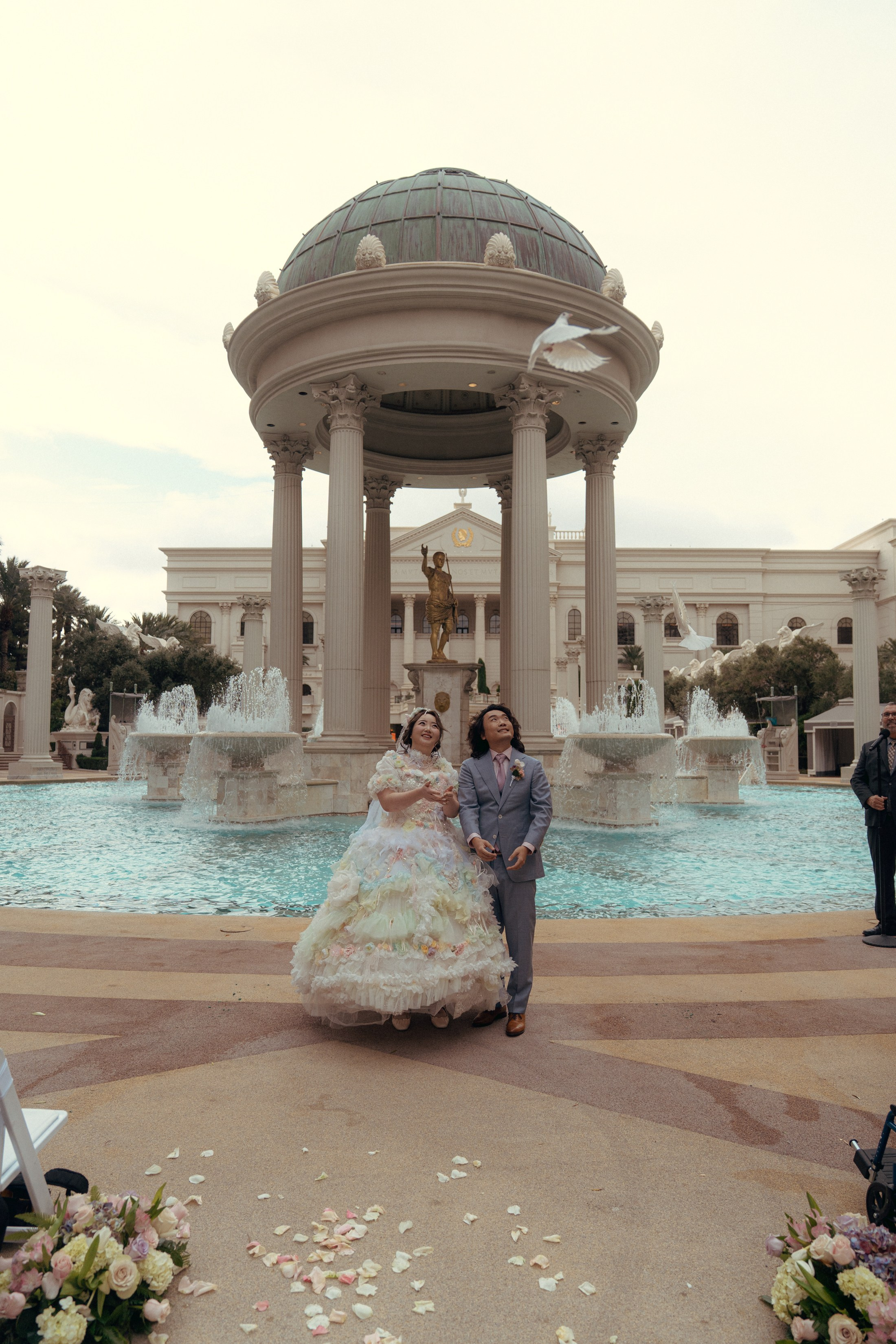 Aaron&Wenjing. Wedding & elopement photographer Viktoriya Kravtsov. Las Vegas